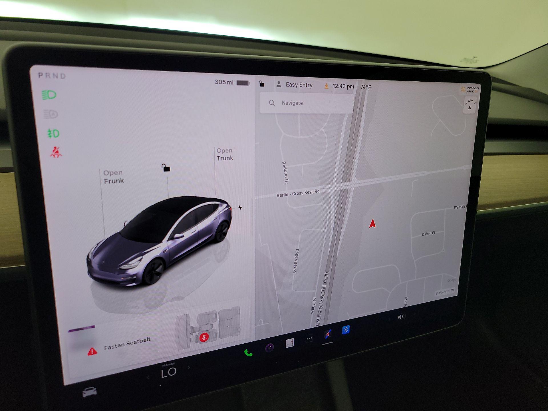 Thumbnail: 2022 Tesla Model 3 - 14