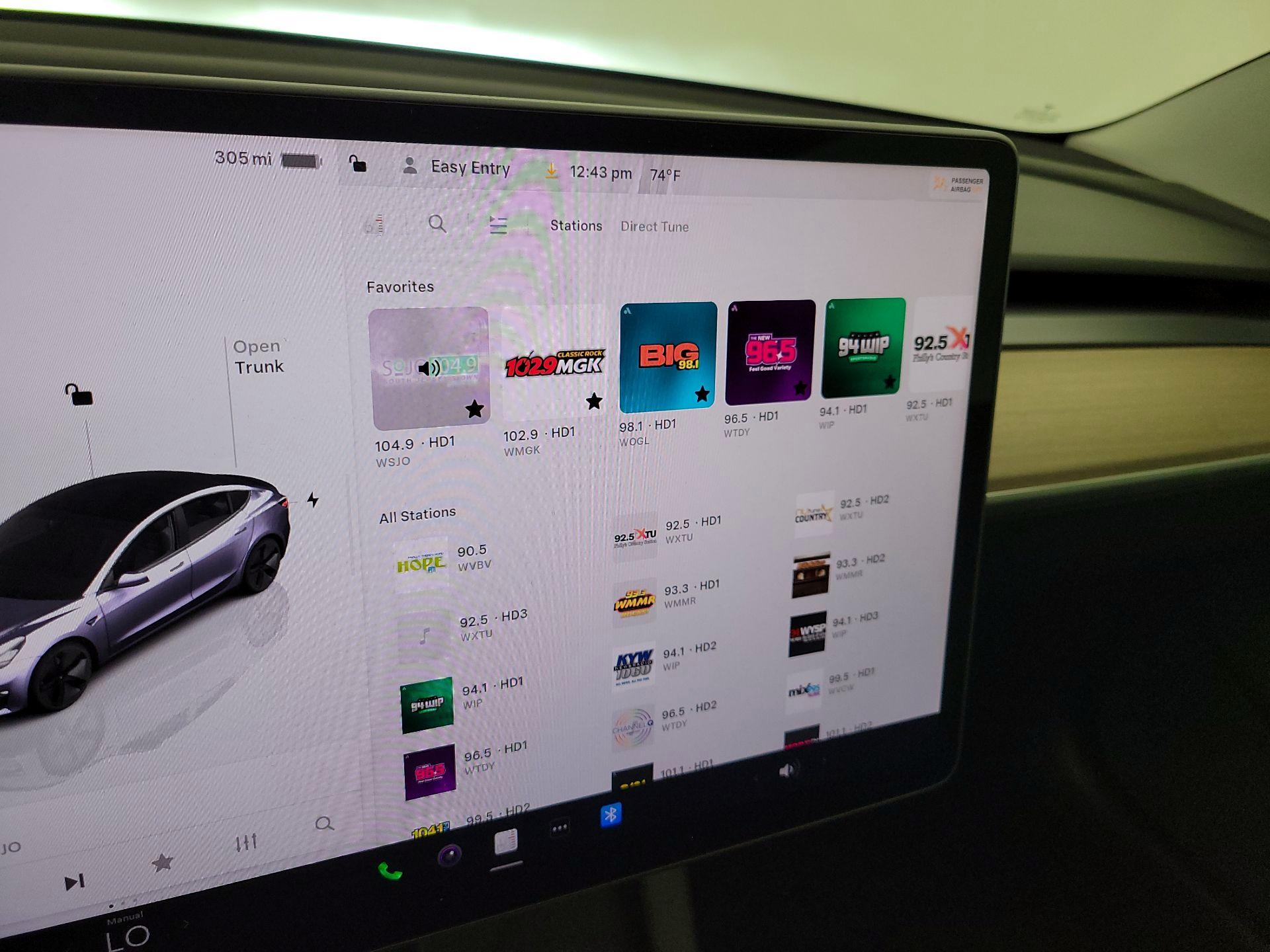 Thumbnail: 2022 Tesla Model 3 - 16