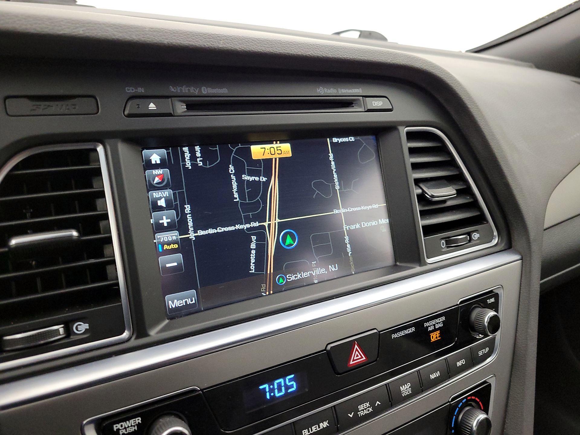 Thumbnail: 2015 Hyundai Sonata - 14