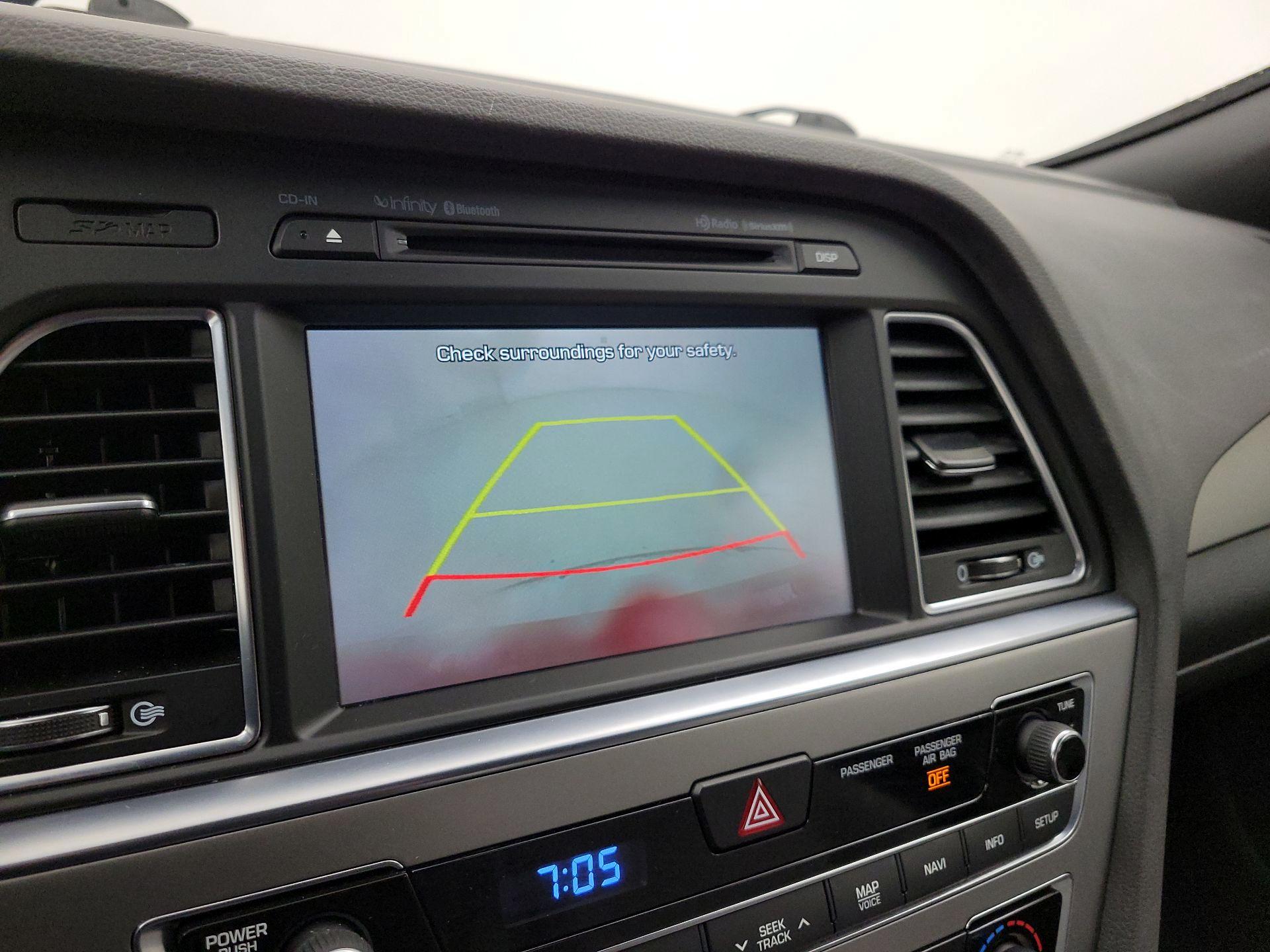 Thumbnail: 2015 Hyundai Sonata - 15