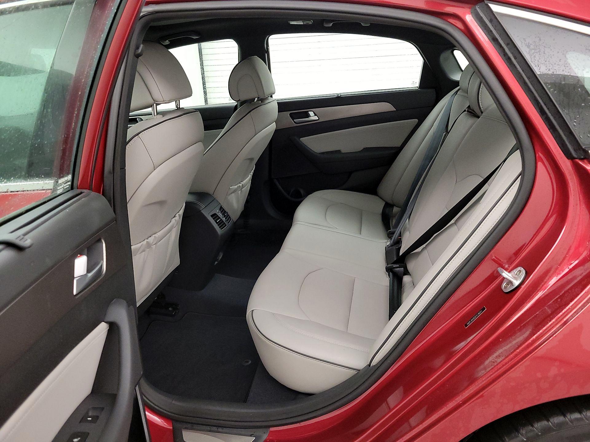 Thumbnail: 2015 Hyundai Sonata - 20