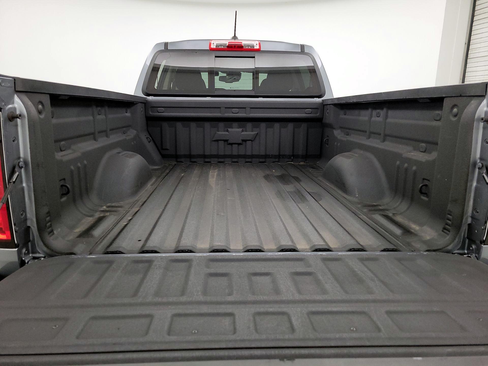 Thumbnail: 2022 Chevrolet Colorado - 20