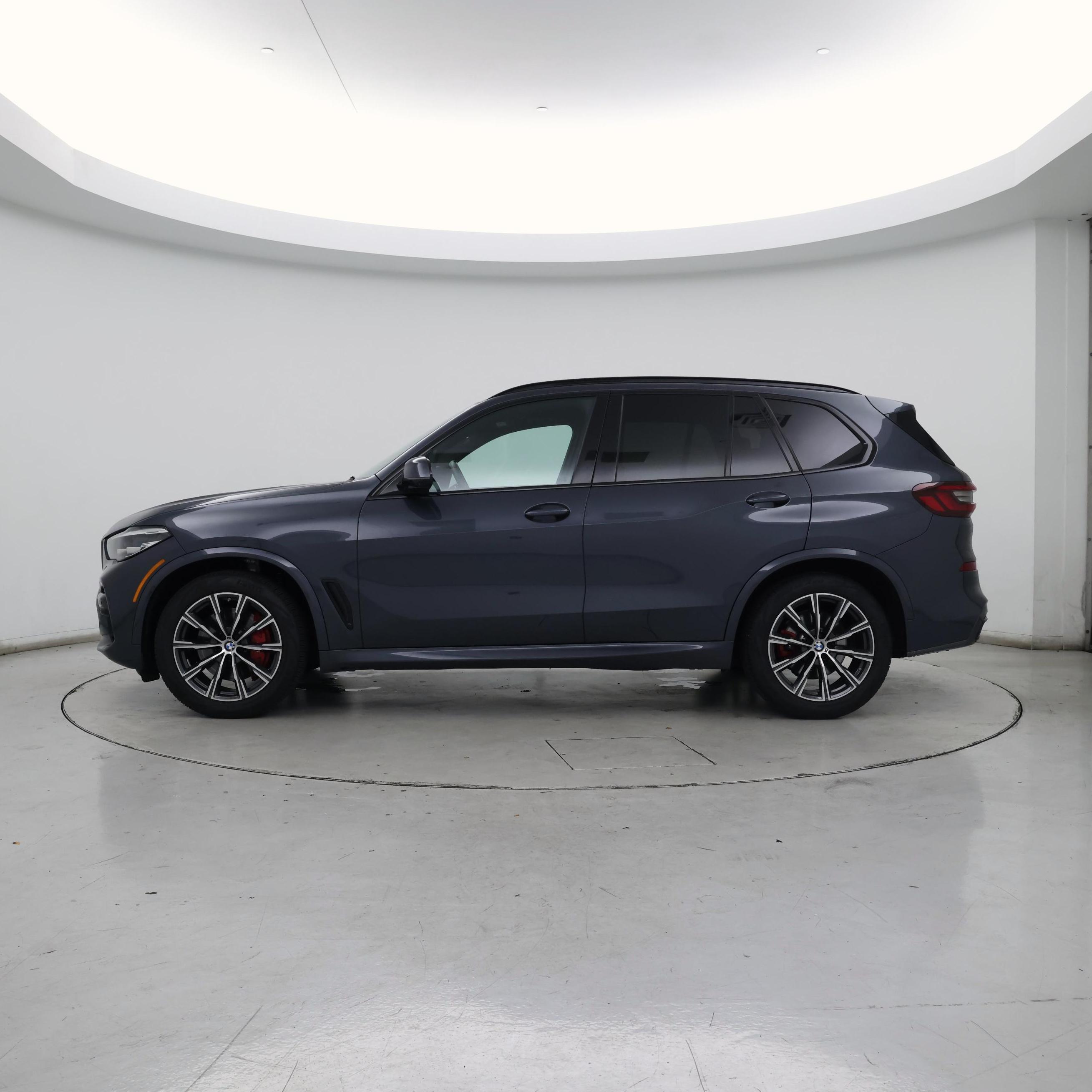 Thumbnail: 2022 BMW X5 - 3