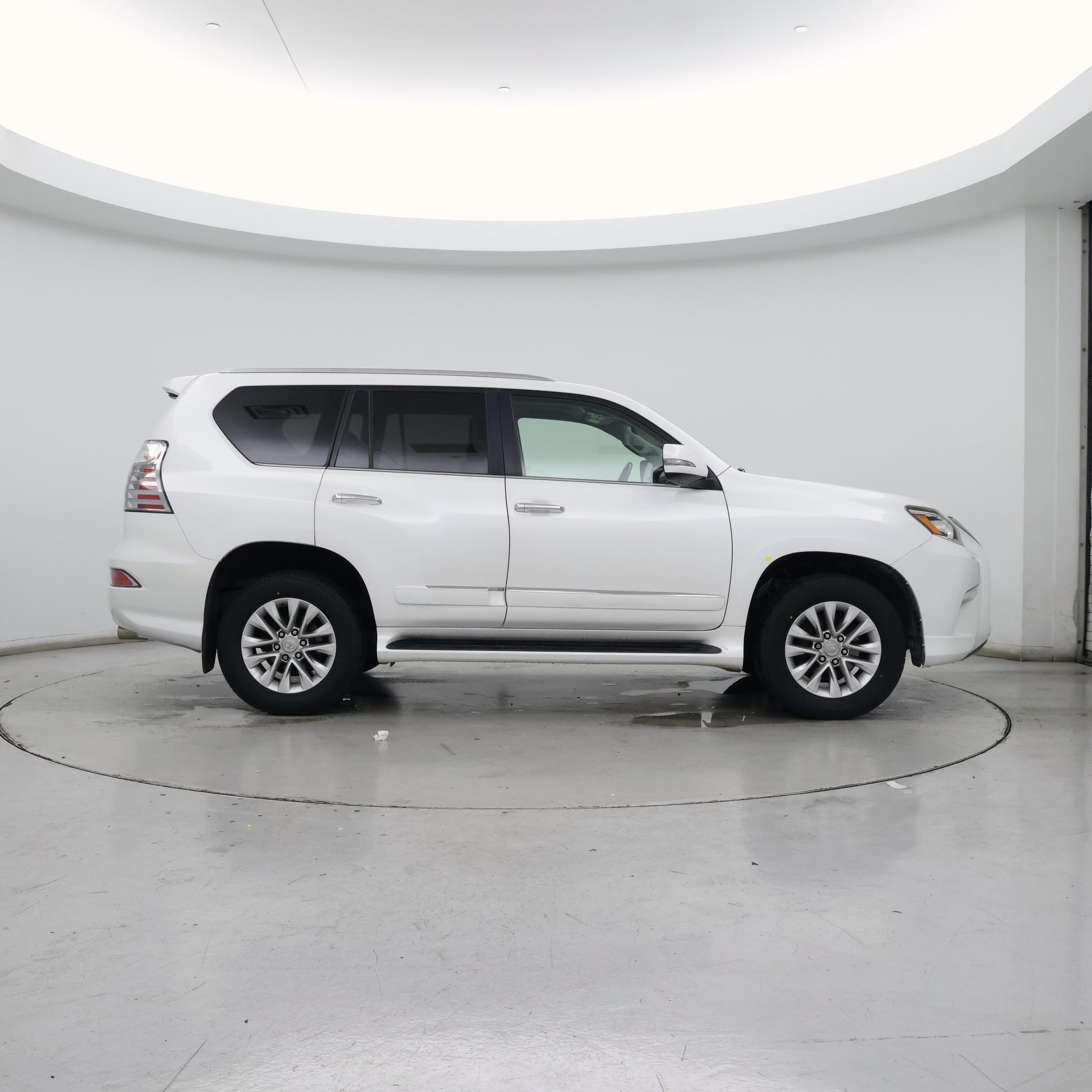 Thumbnail: 2016 Lexus GX - 7