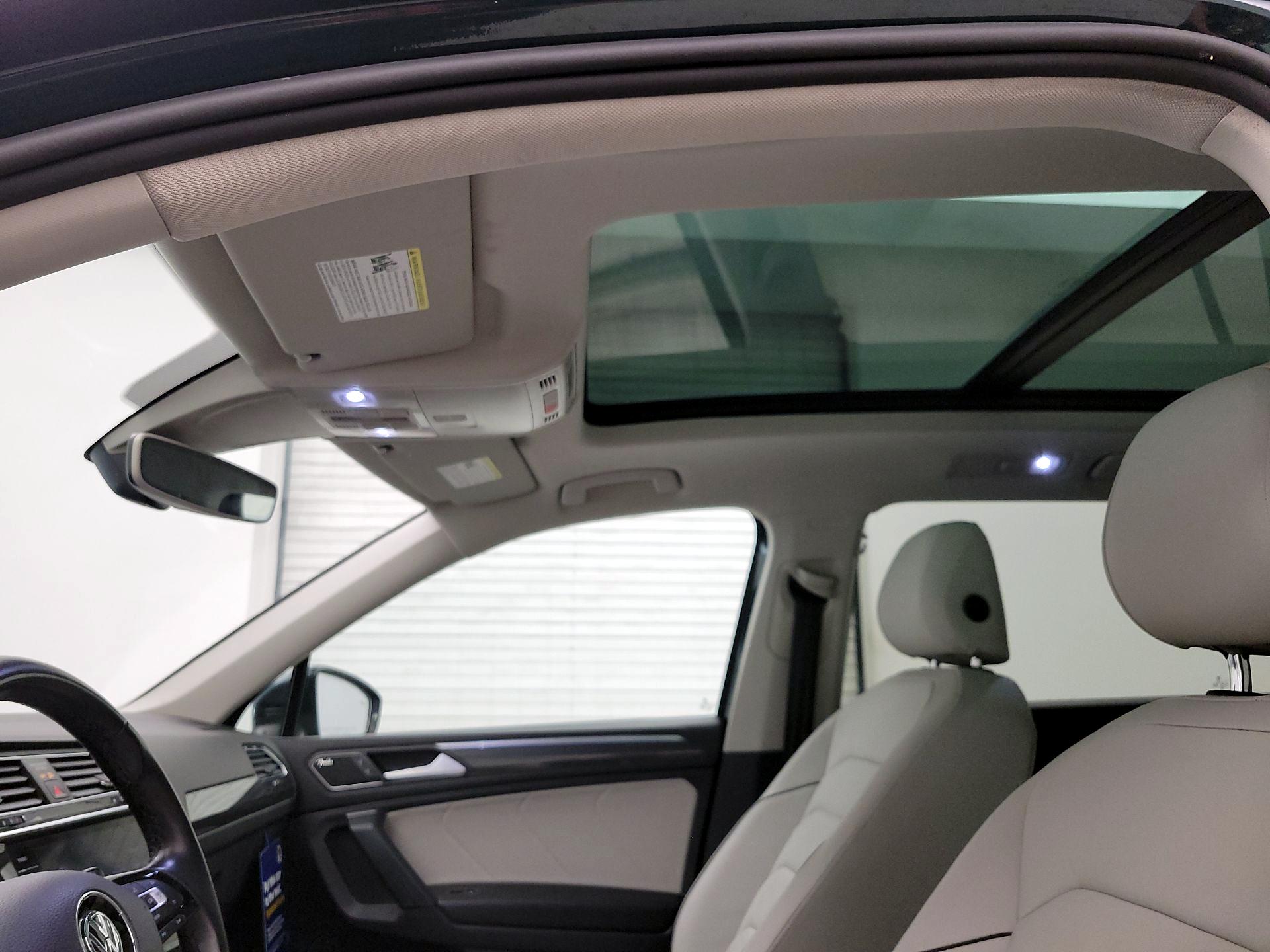 Thumbnail: 2019 Volkswagen Tiguan - 19