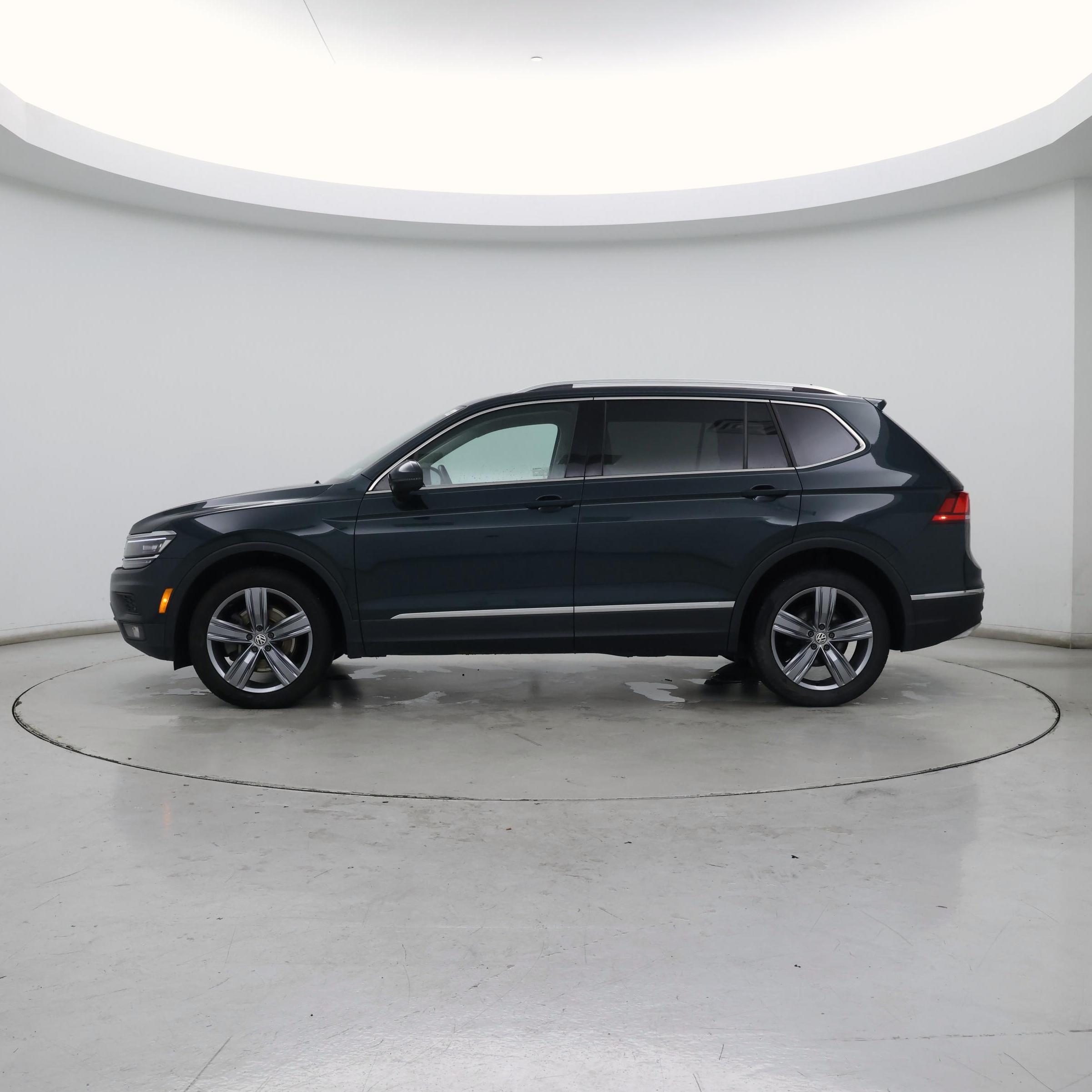 Thumbnail: 2019 Volkswagen Tiguan - 3