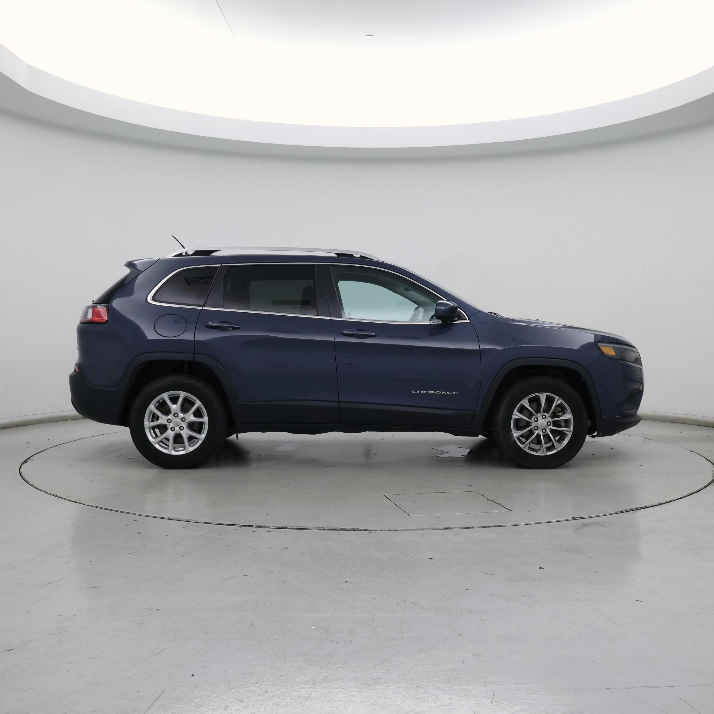 Thumbnail: 2021 Jeep Cherokee - 7