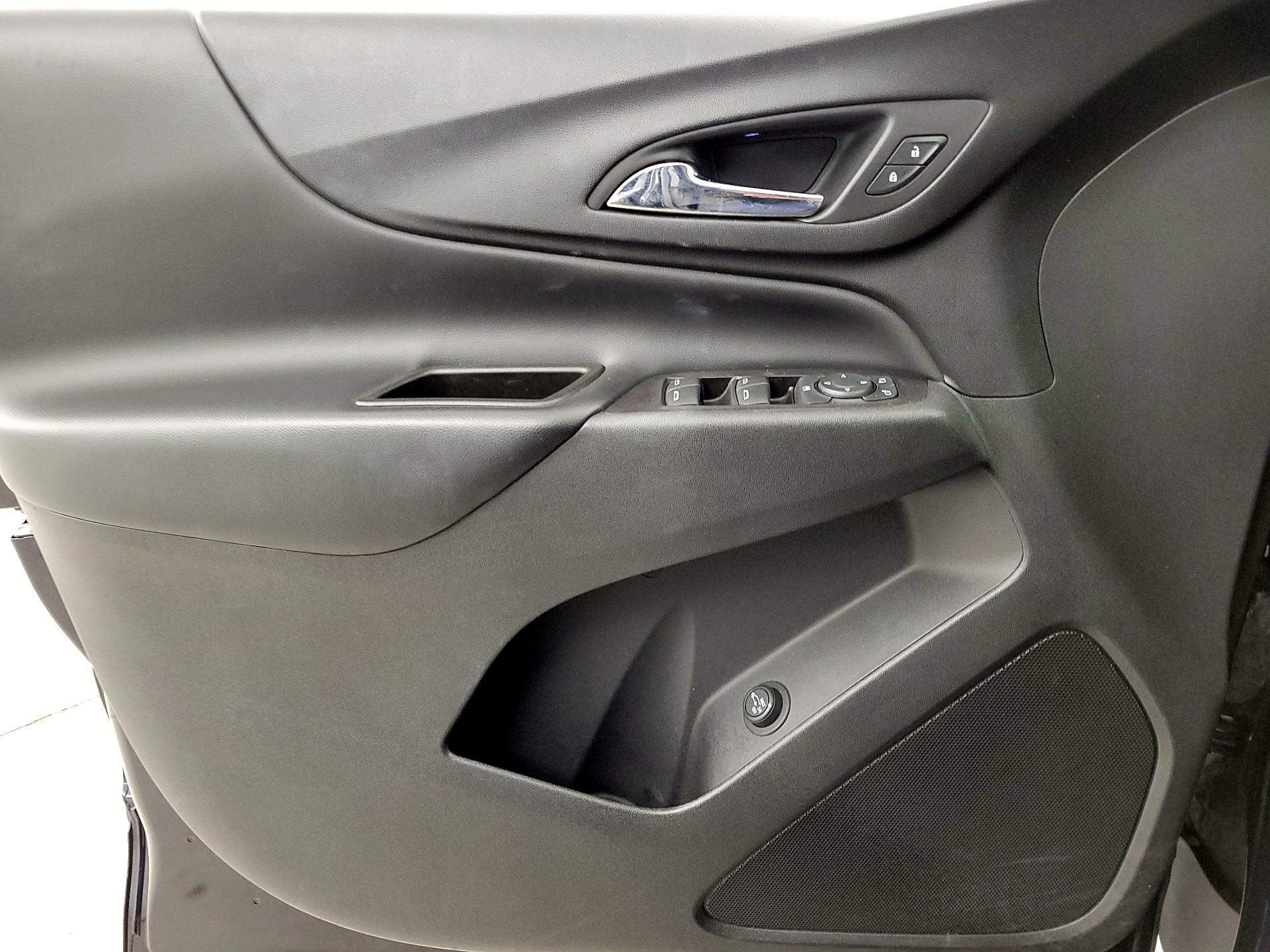 Thumbnail: 2020 Chevrolet Equinox - 12