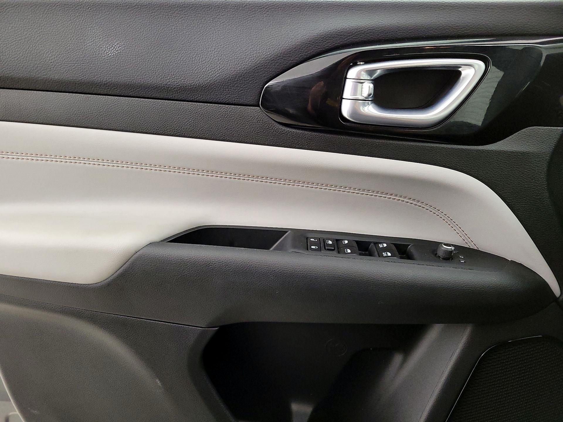 Thumbnail: 2024 Jeep Compass - 12
