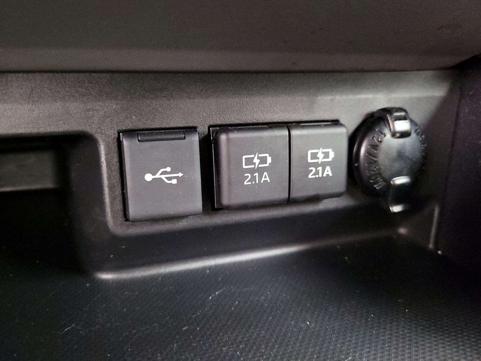 Thumbnail: 2021 Toyota Highlander - 18