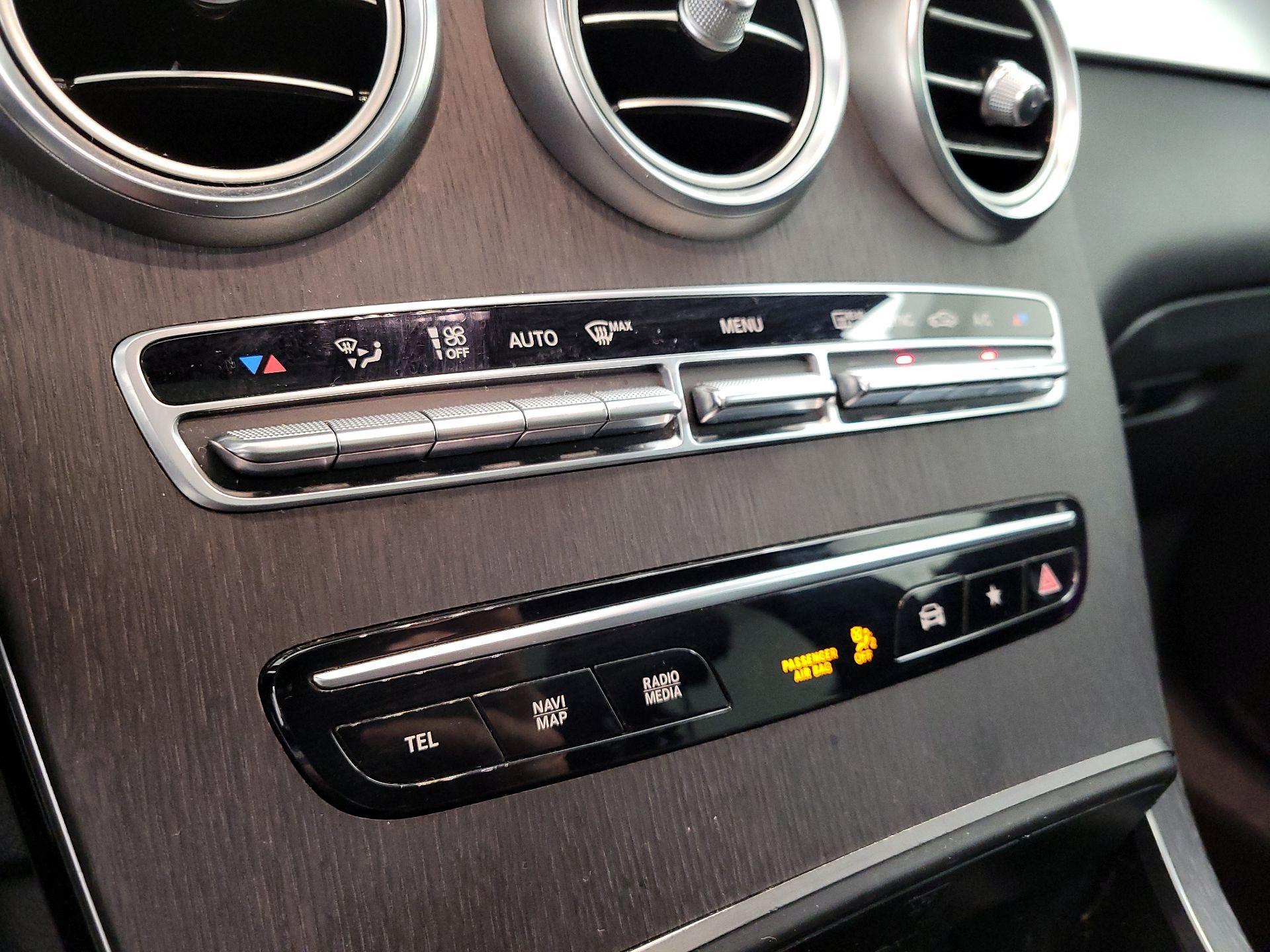 Thumbnail: 2020 Mercedes-Benz GLC - 17