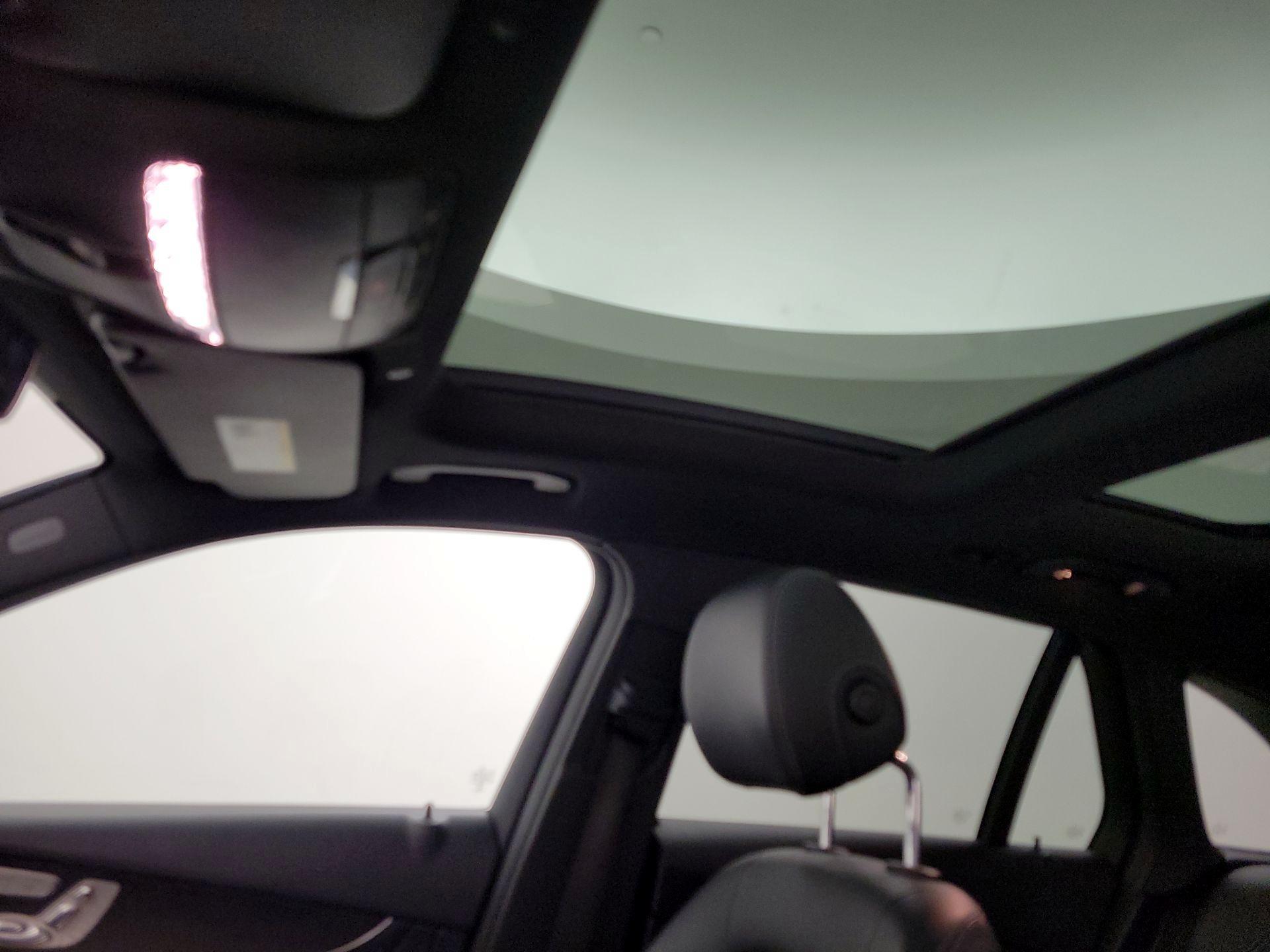 Thumbnail: 2020 Mercedes-Benz GLC - 20