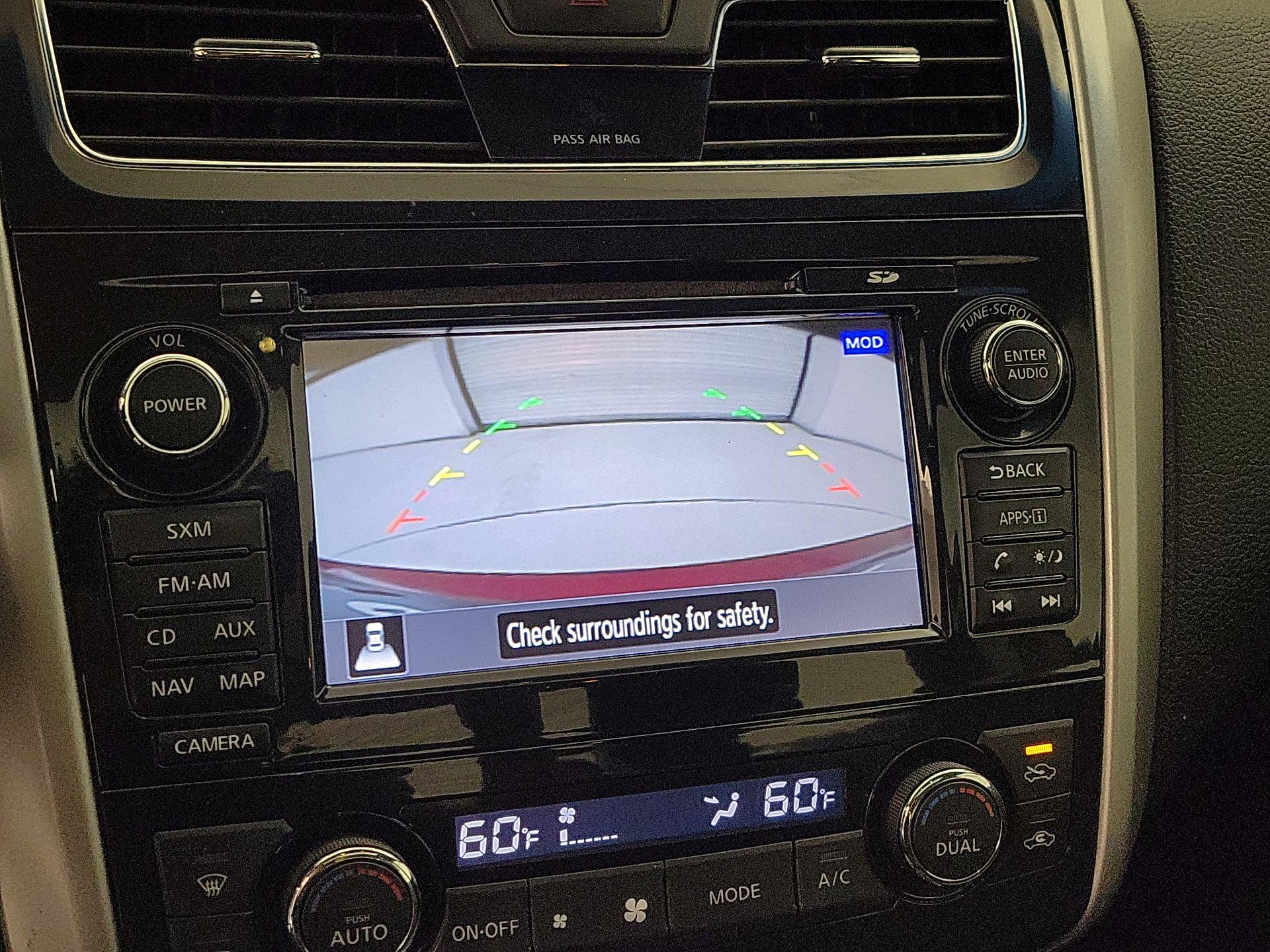 Thumbnail: 2014 Nissan Altima - 14