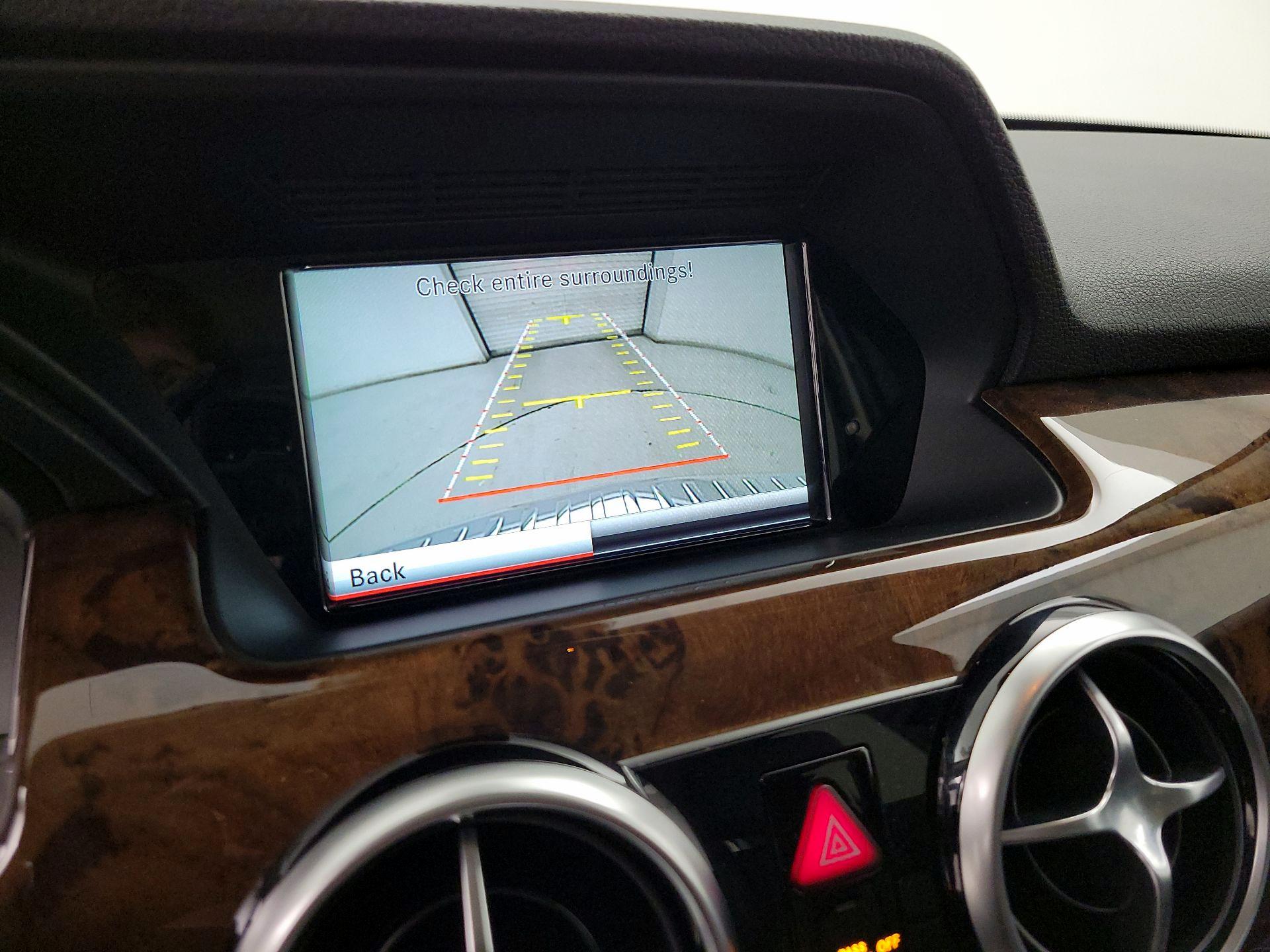 Thumbnail: 2015 Mercedes-Benz GLK - 15