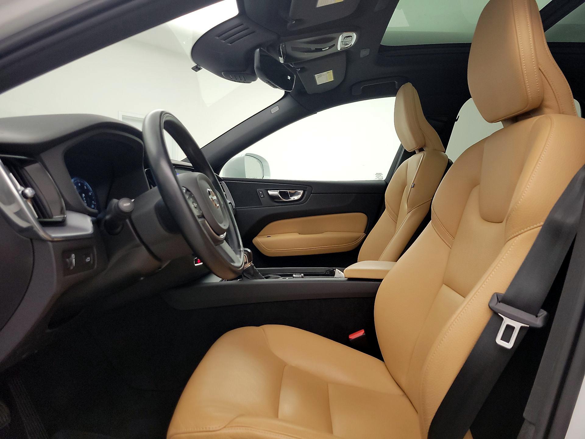Thumbnail: 2020 Volvo XC60 - 11