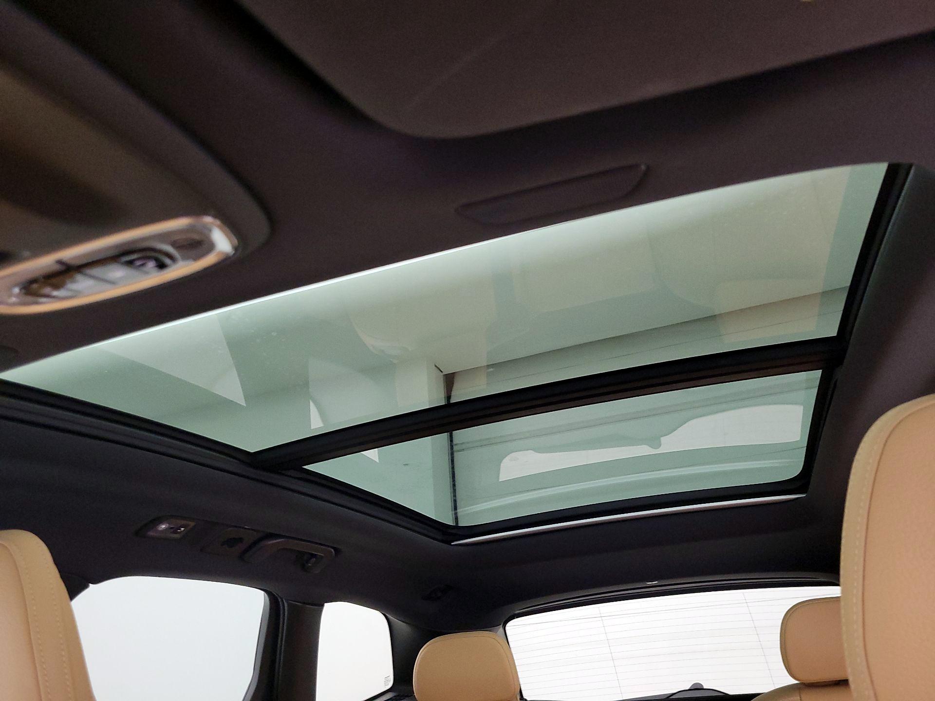 Thumbnail: 2020 Volvo XC60 - 20