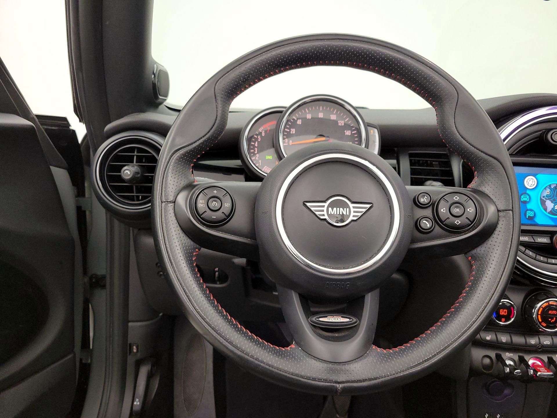 Thumbnail: 2019 MINI Cooper - 10