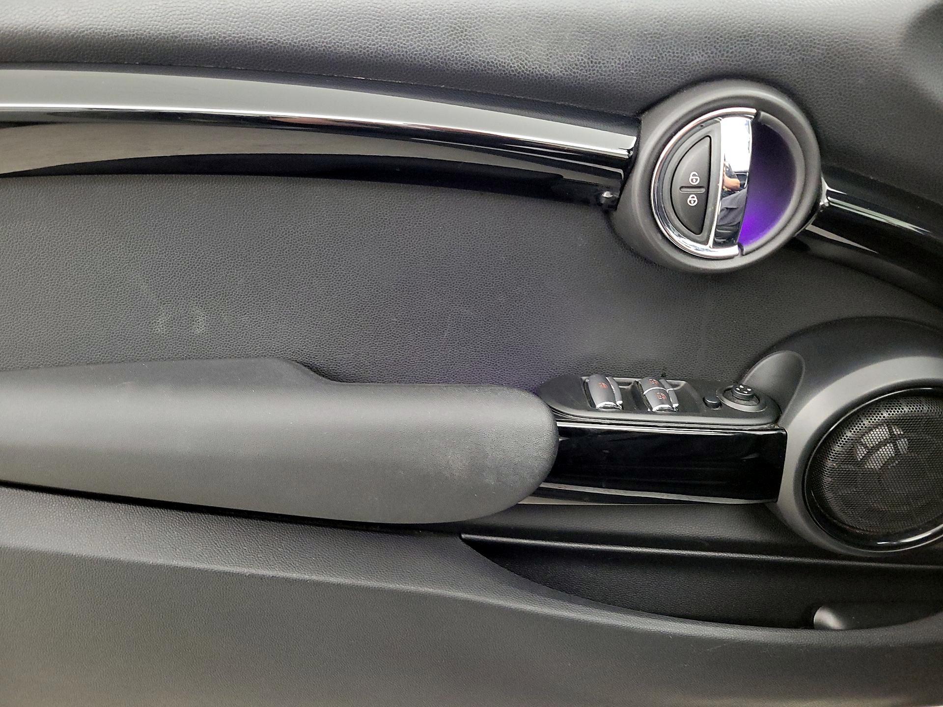 Thumbnail: 2019 MINI Cooper - 12