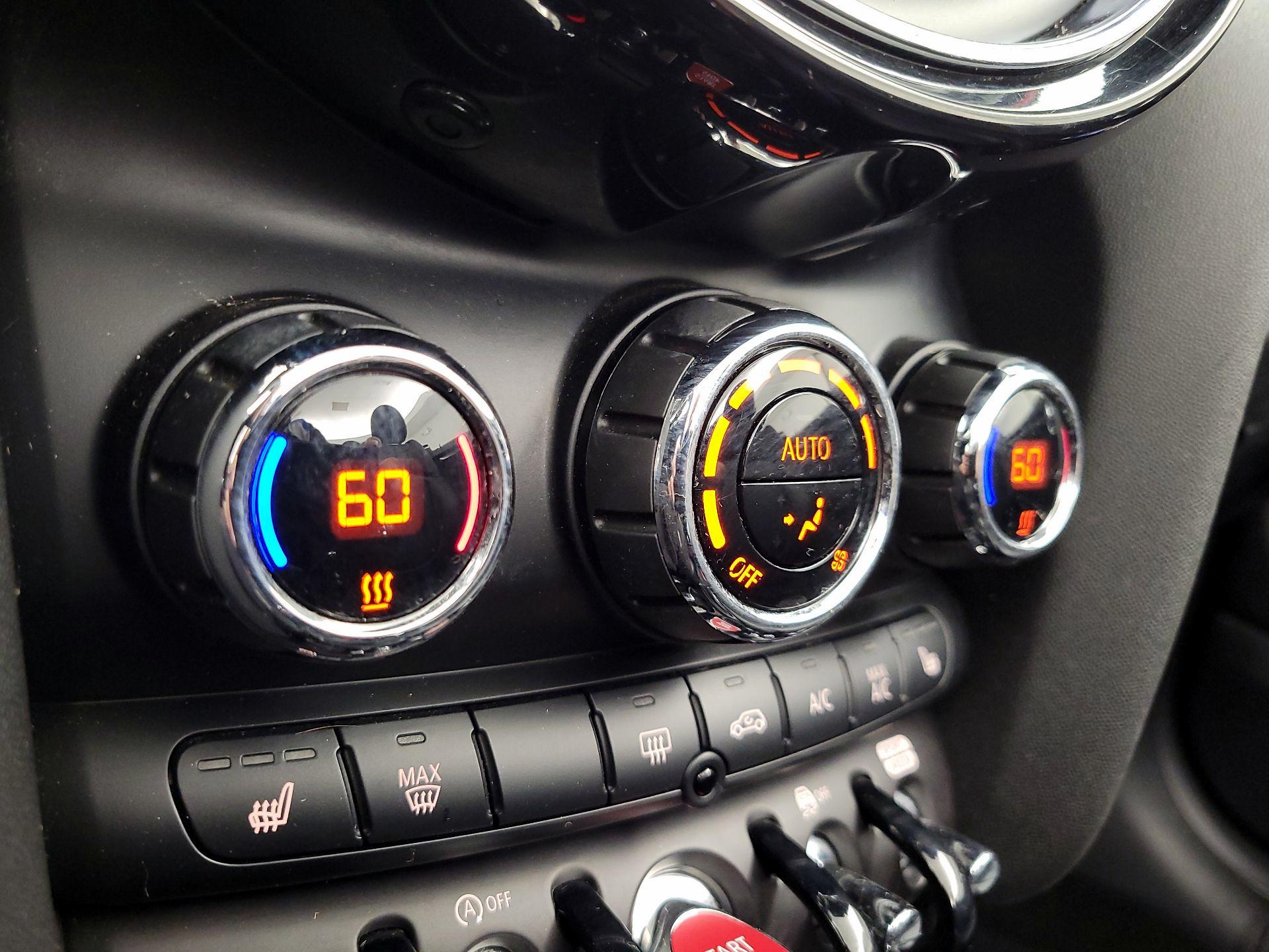 Thumbnail: 2019 MINI Cooper - 17