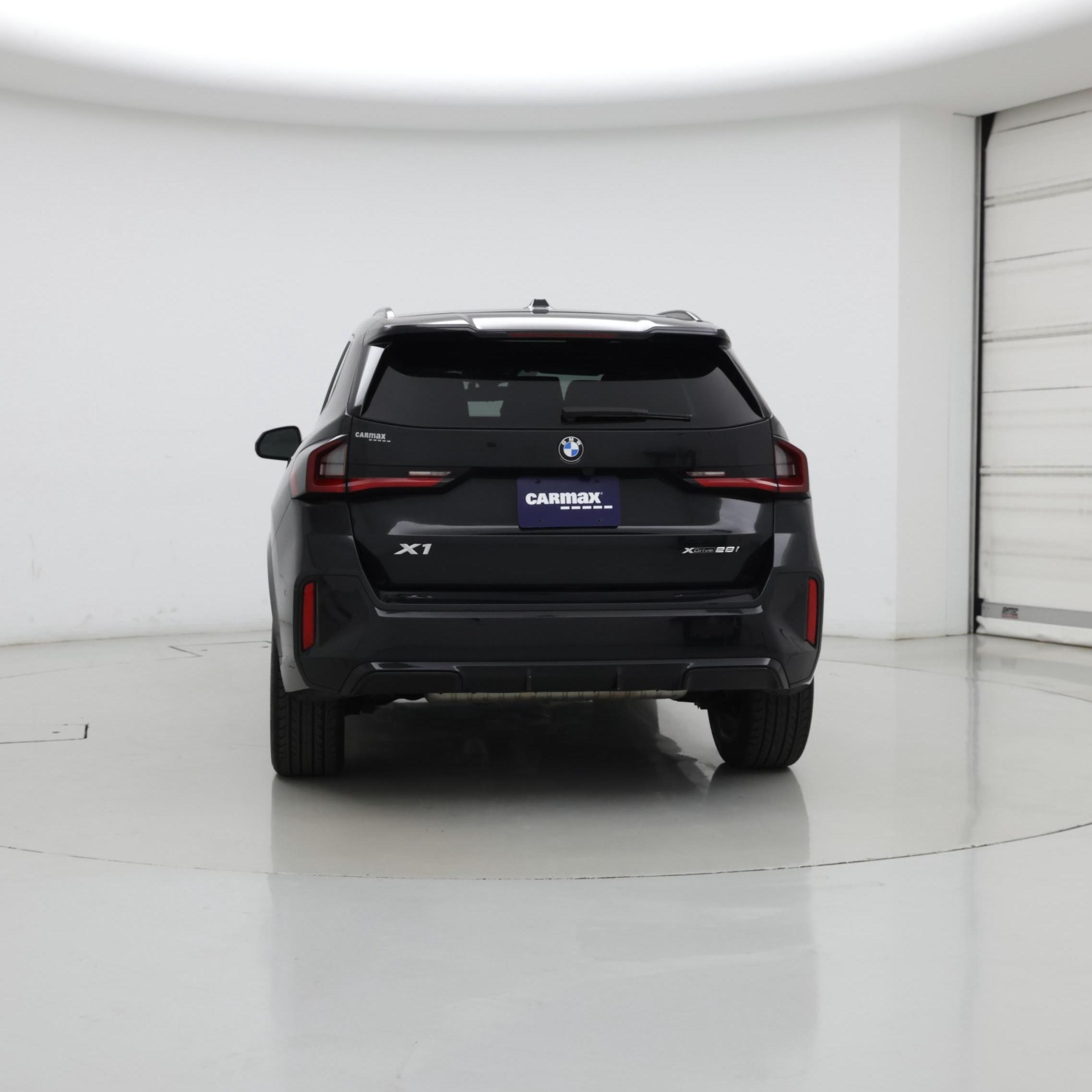 Thumbnail: 2023 BMW X1 - 6