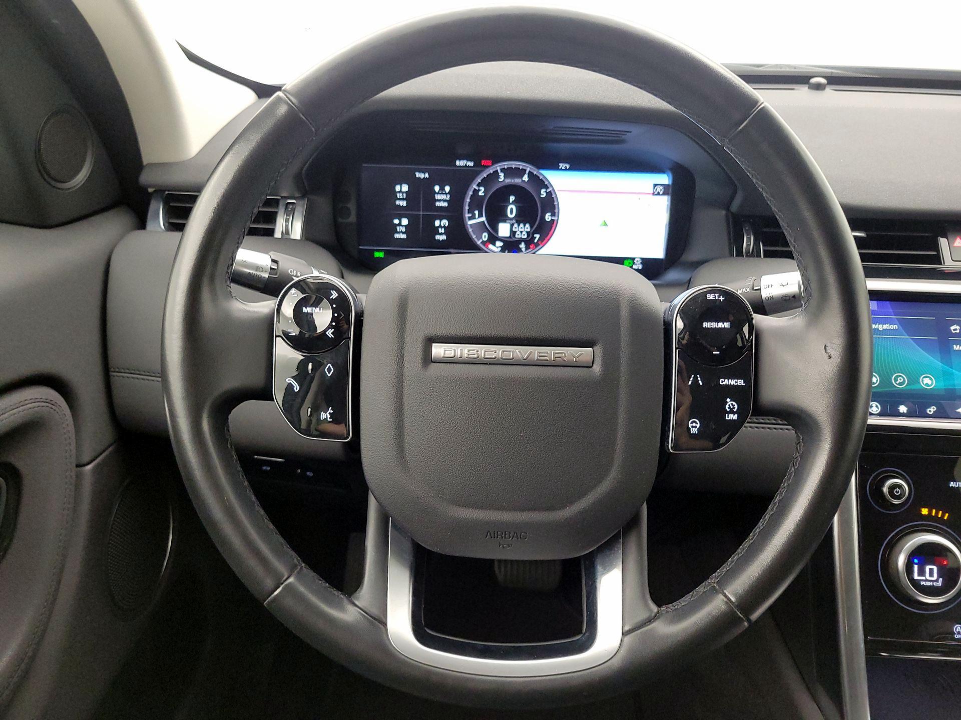 Thumbnail: 2020 Land Rover Discovery Sport - 10