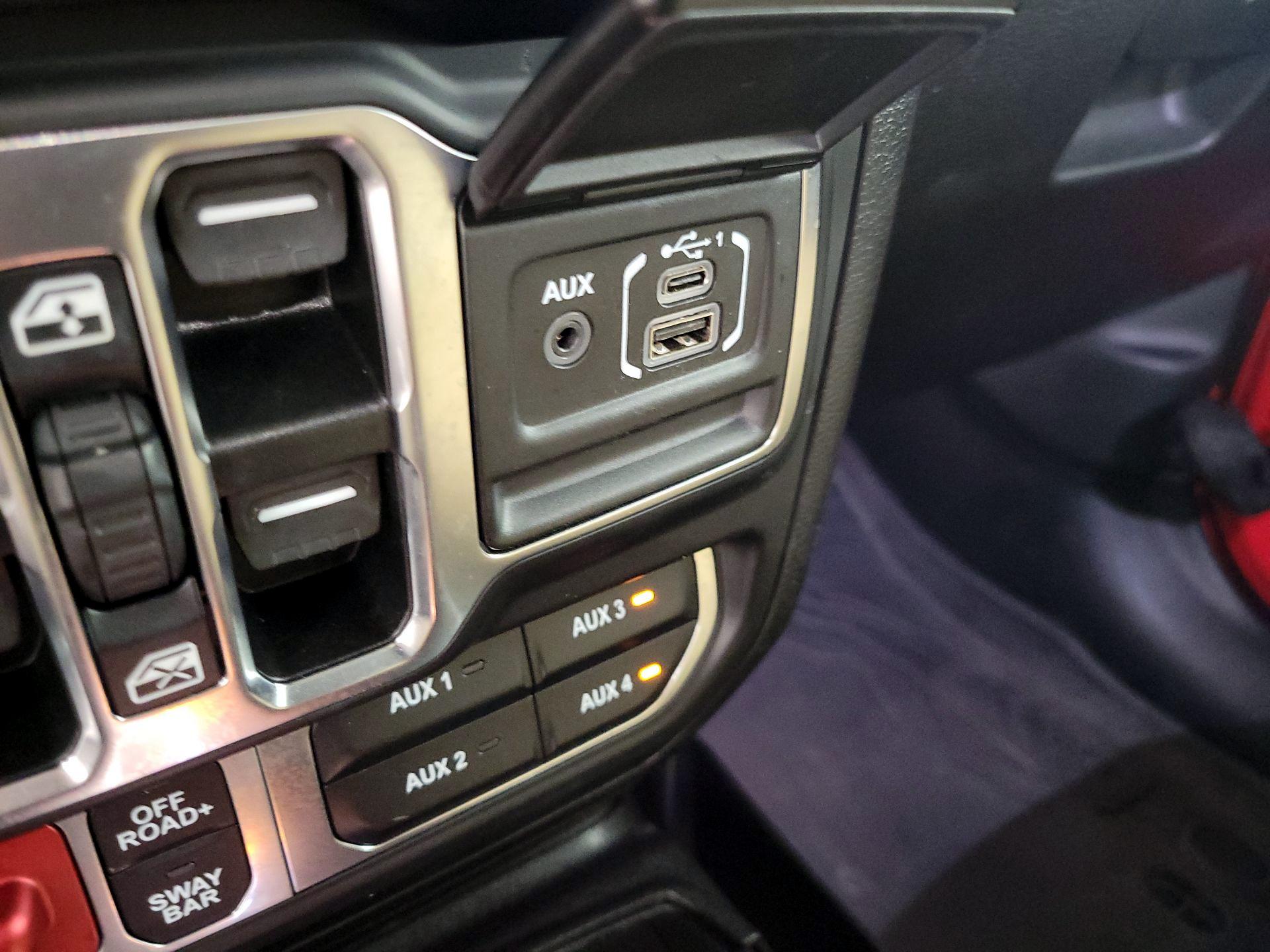 Thumbnail: 2022 Jeep Wrangler - 19