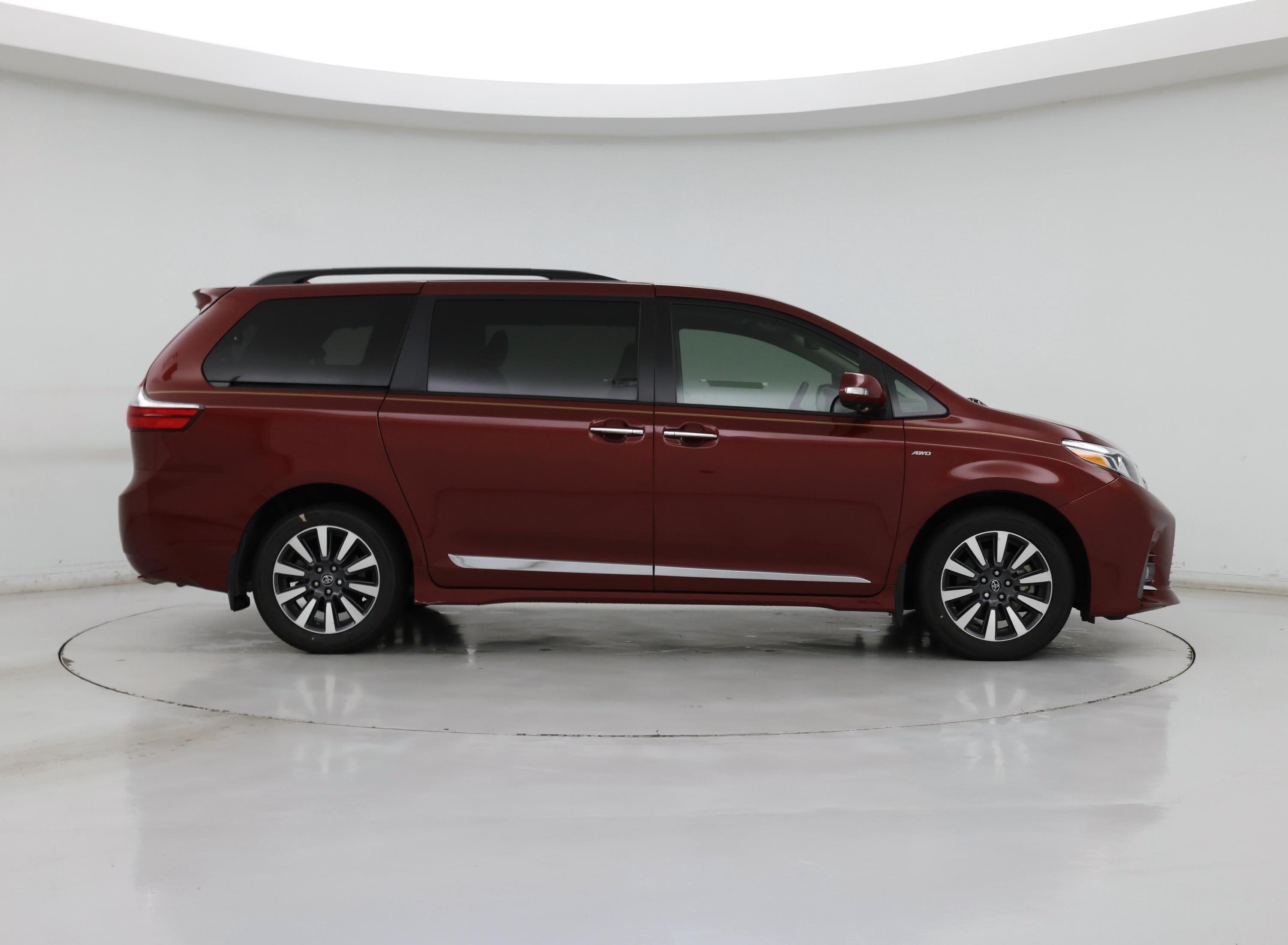 Thumbnail: 2019 Toyota Sienna - 7