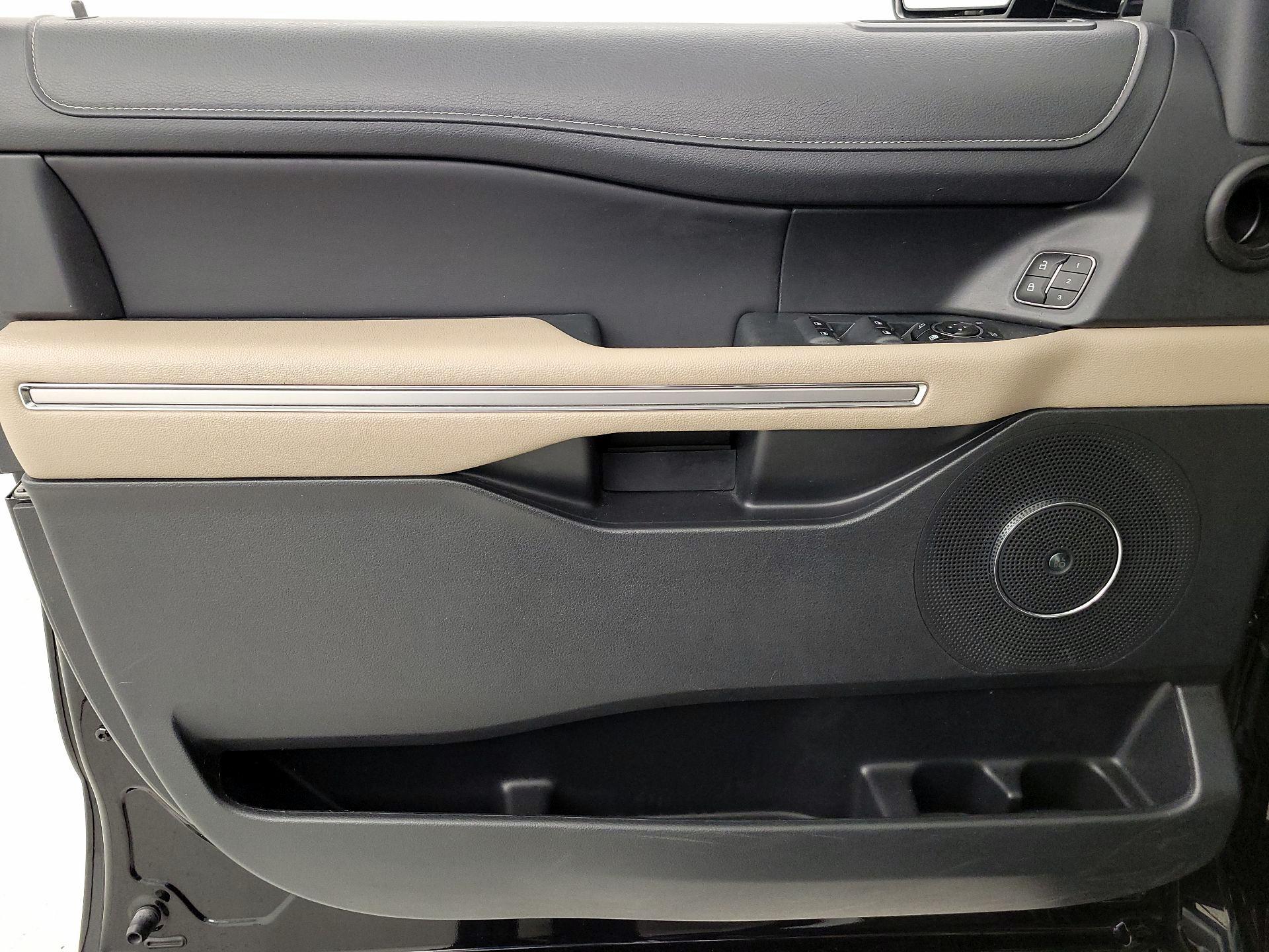 Thumbnail: 2023 Ford Expedition - 12