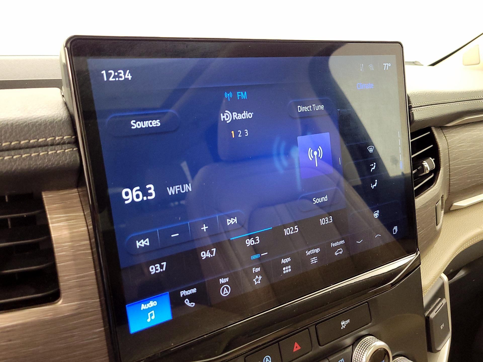 Thumbnail: 2023 Ford Expedition - 16