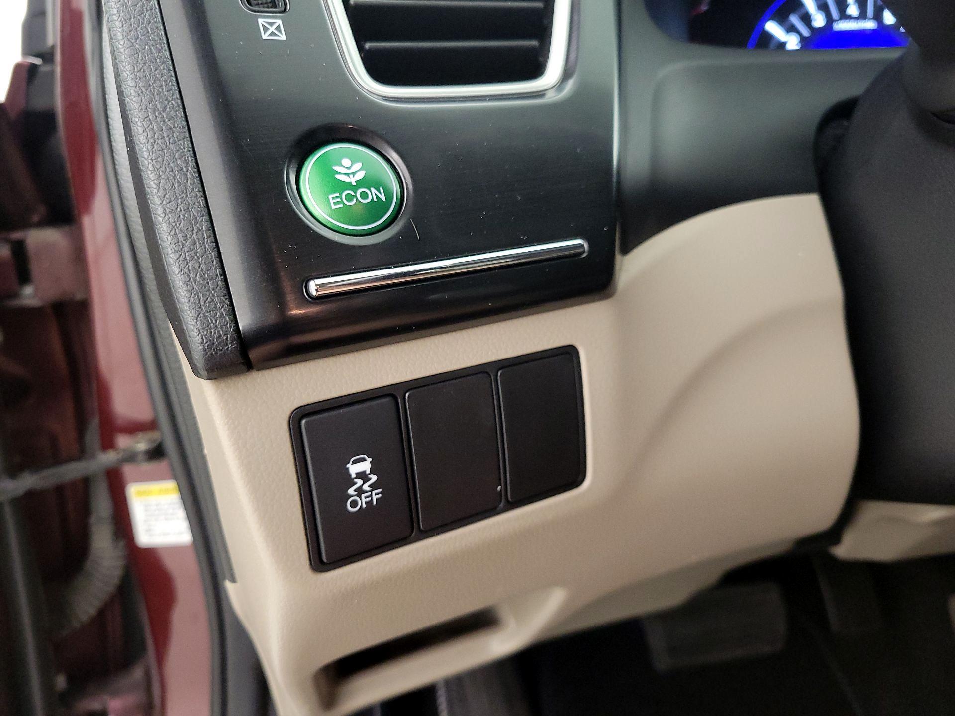 Thumbnail: 2013 Honda Civic - 13