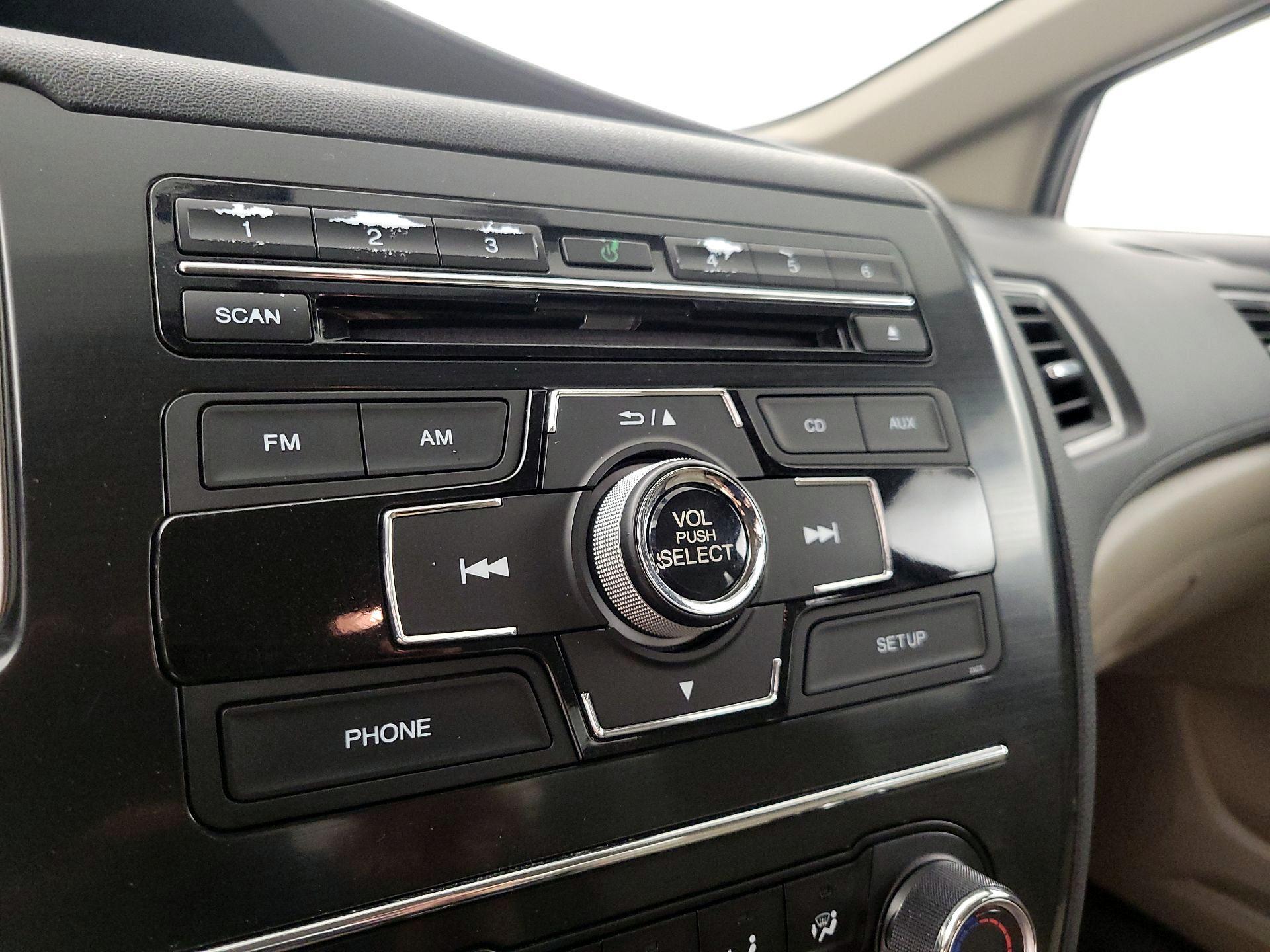Thumbnail: 2013 Honda Civic - 15