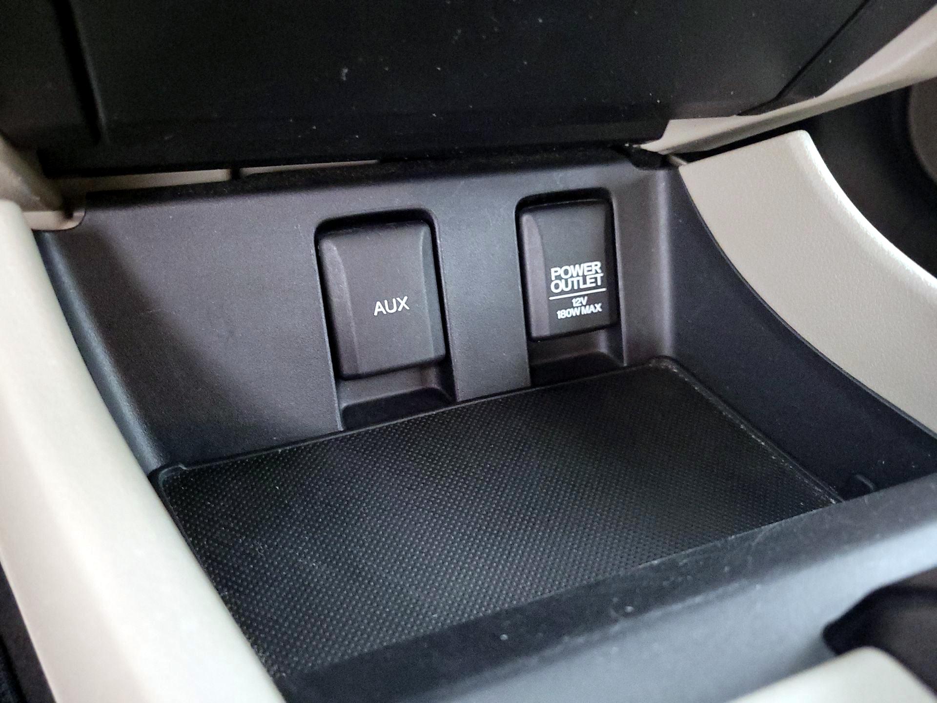 Thumbnail: 2013 Honda Civic - 18
