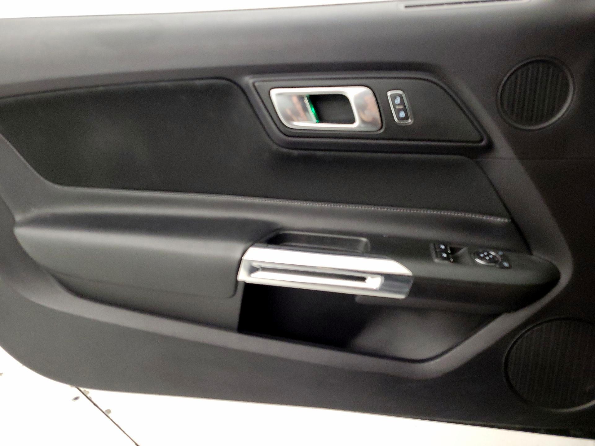 Thumbnail: 2019 Ford Mustang - 12