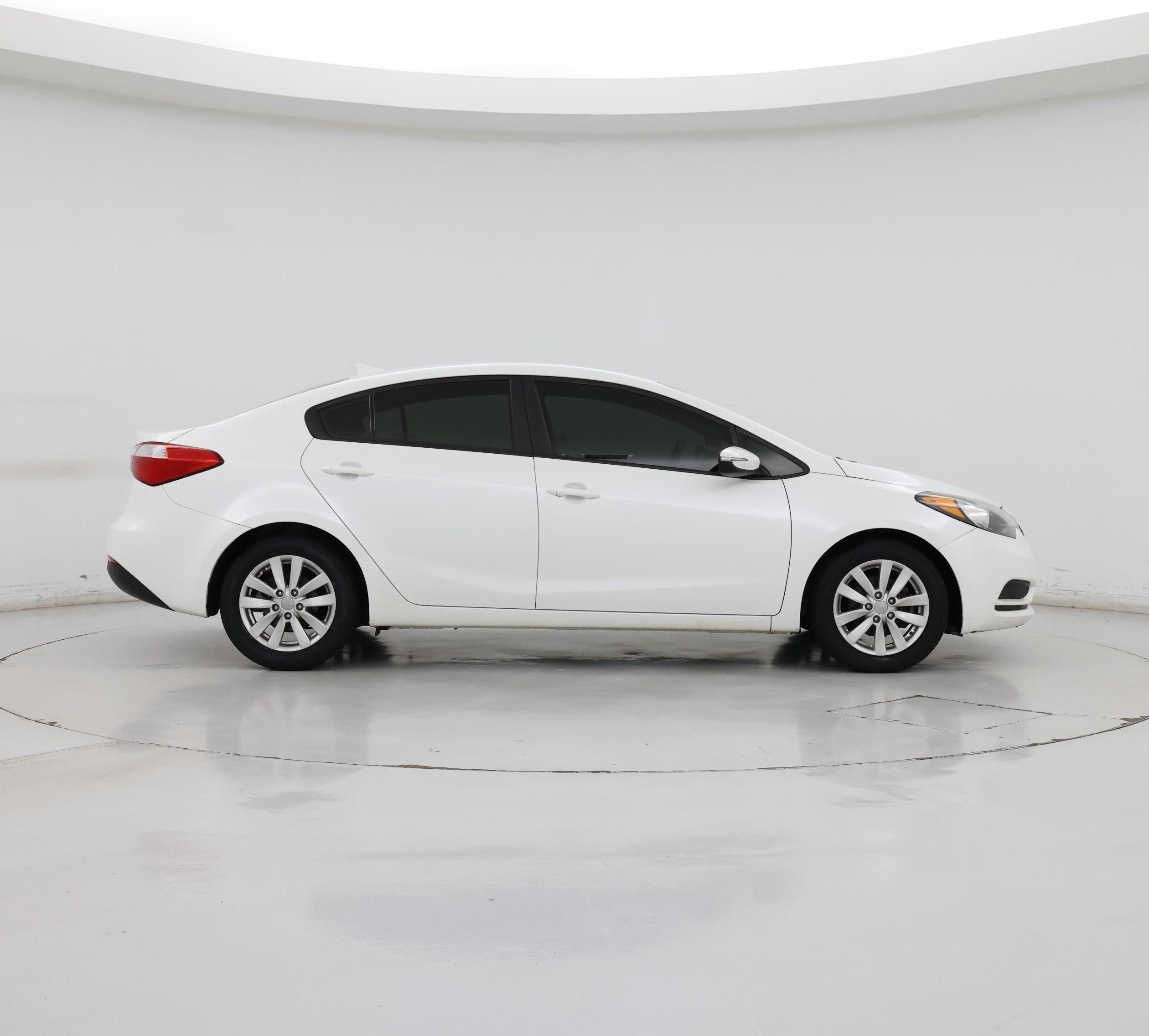 Thumbnail: 2016 Kia Forte - 7