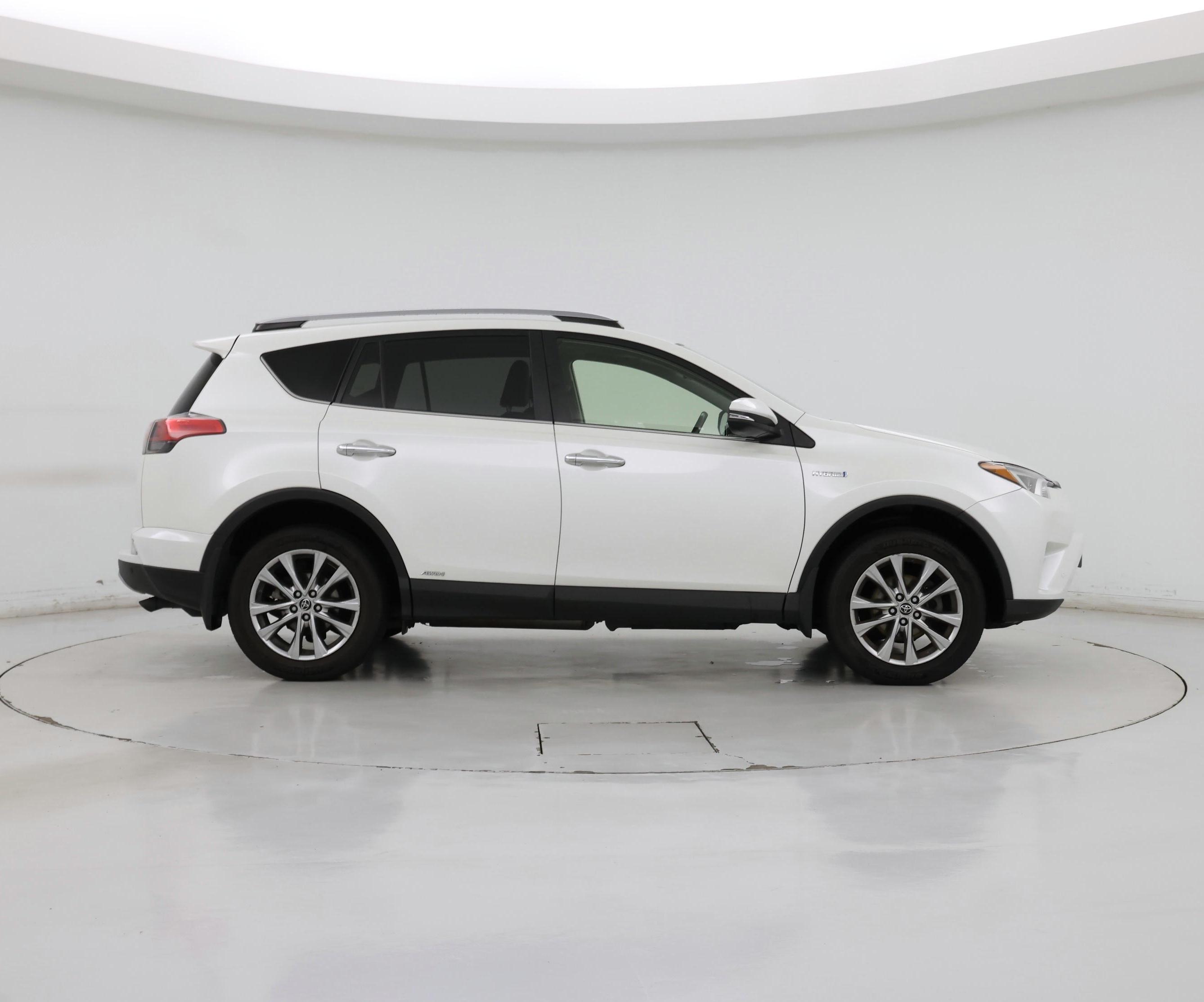 Thumbnail: 2017 Toyota RAV4 - 7