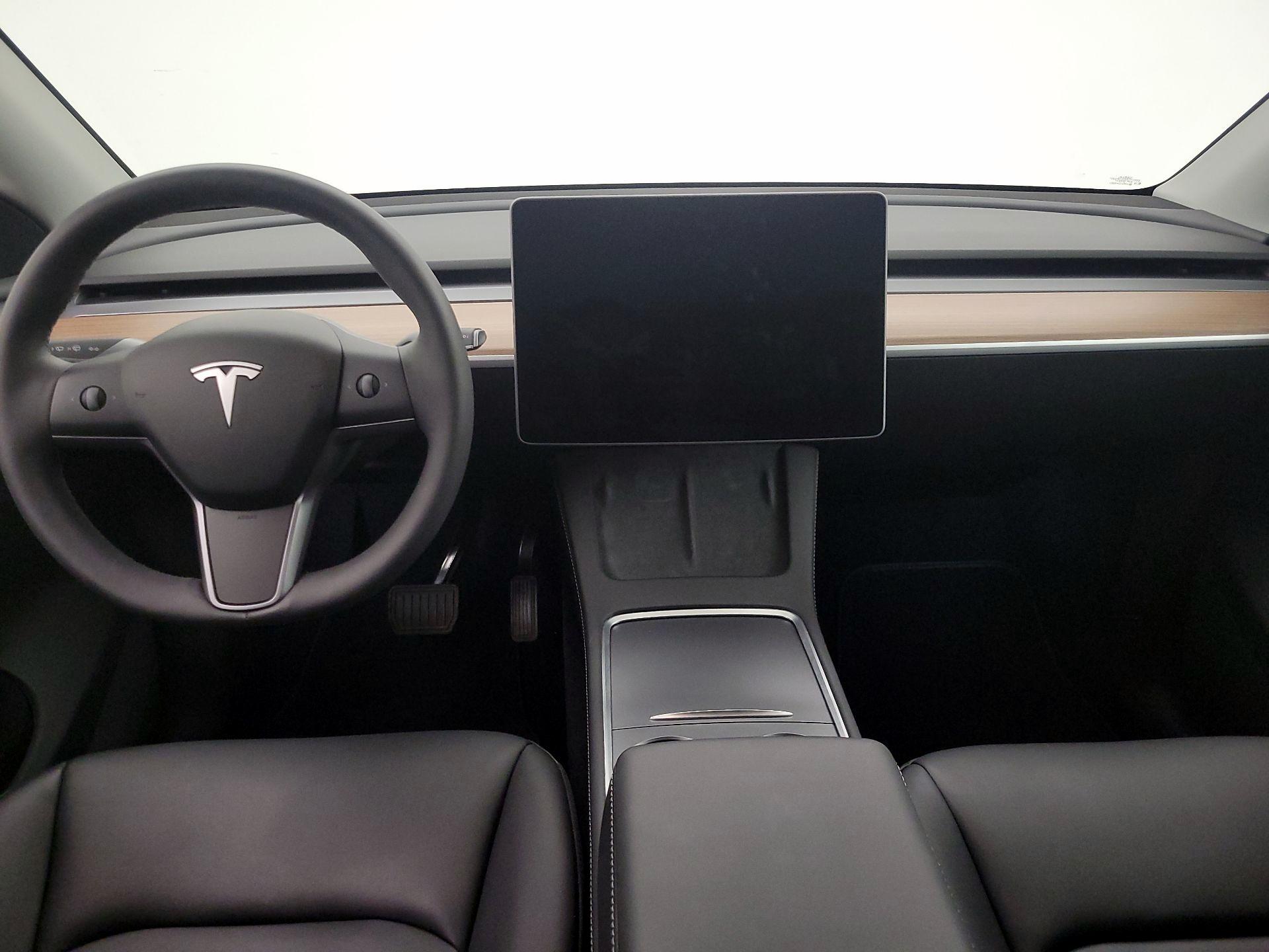 Thumbnail: 2025 Tesla Model Y - 9