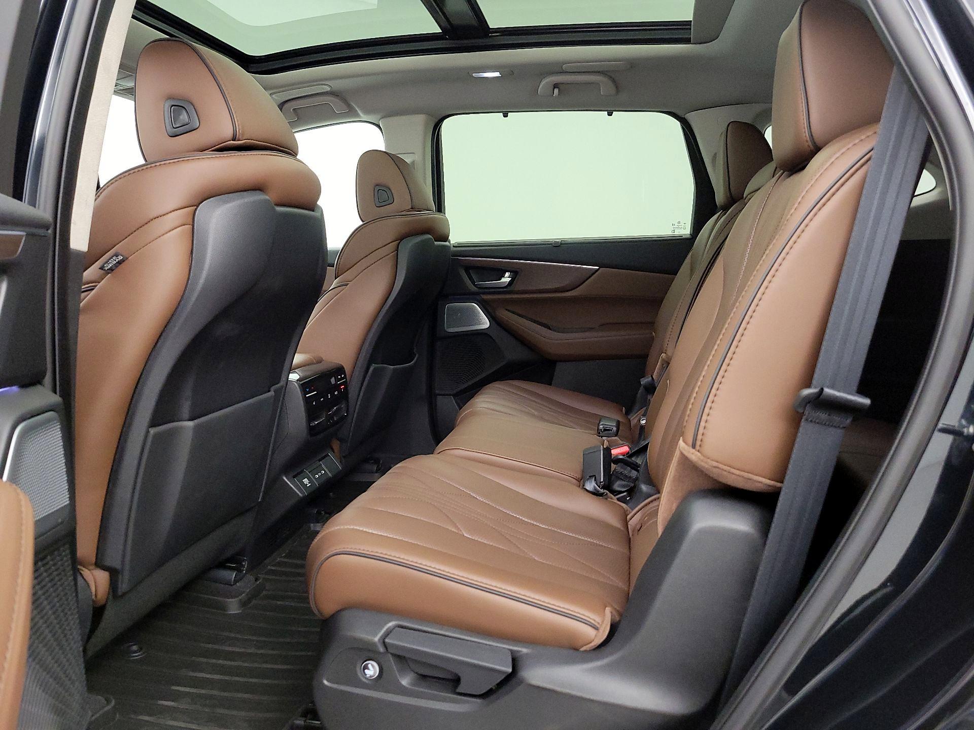 Thumbnail: 2025 Acura MDX - 20