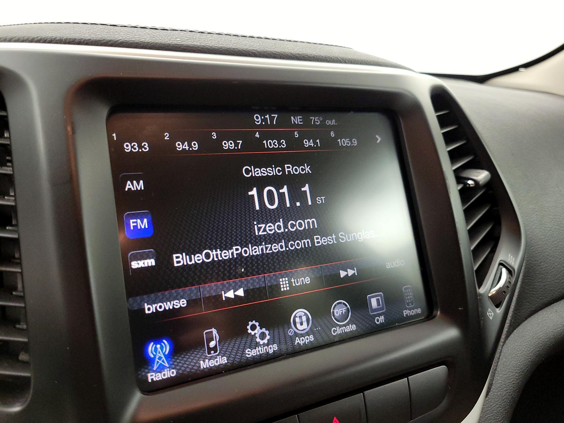 Thumbnail: 2015 Jeep Cherokee - 15