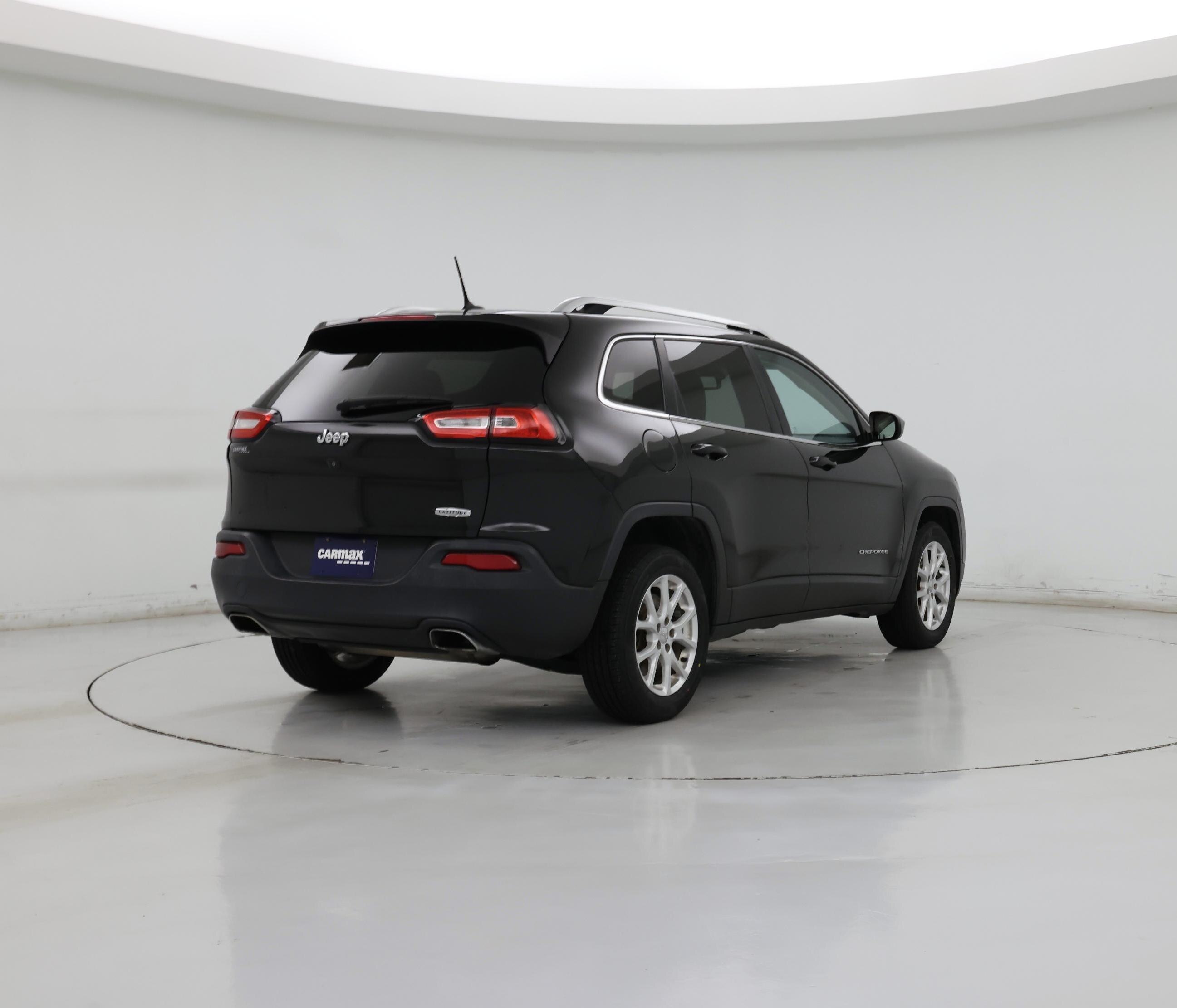 Thumbnail: 2015 Jeep Cherokee - 8