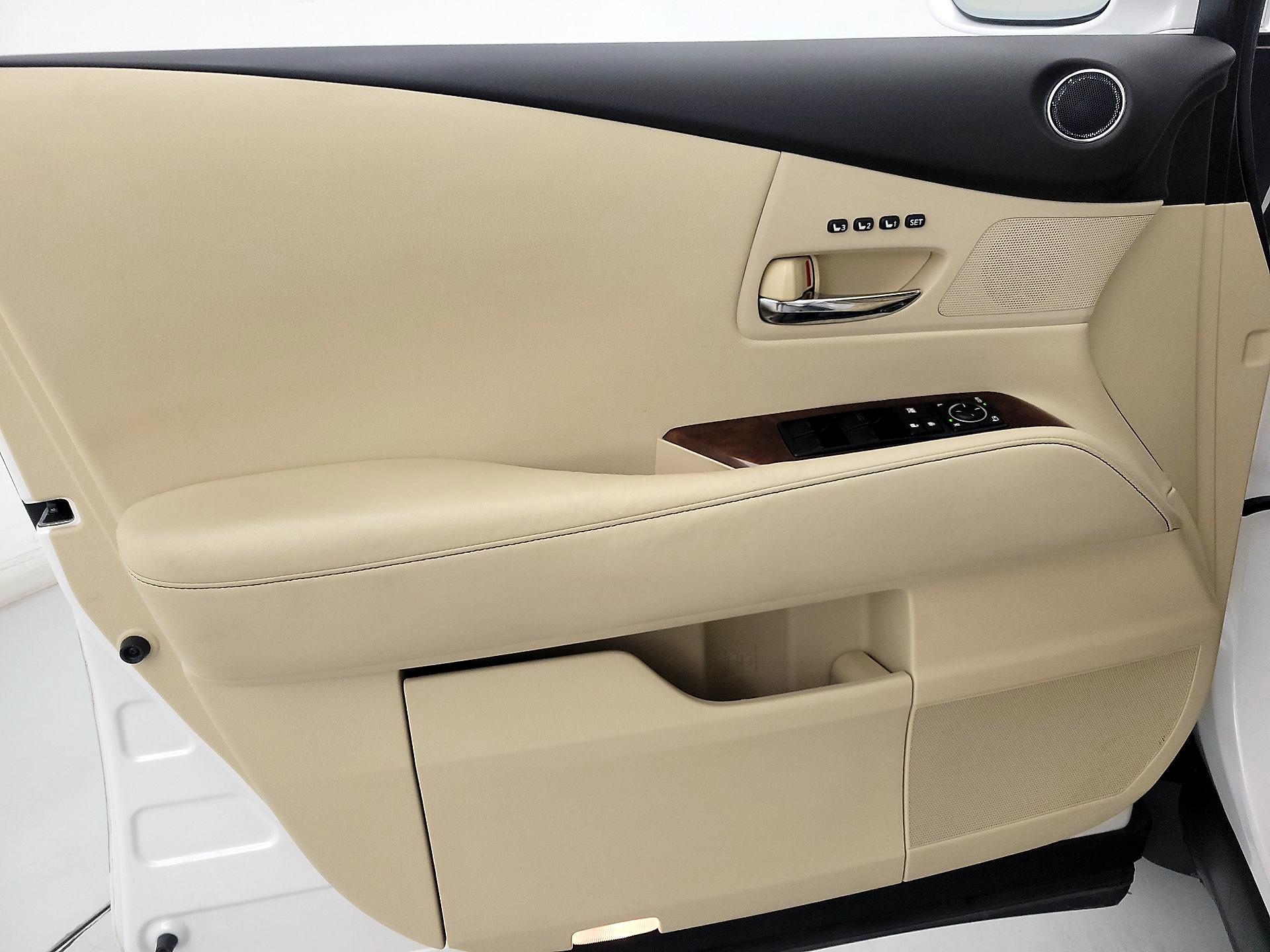 Thumbnail: 2013 Lexus RX - 12