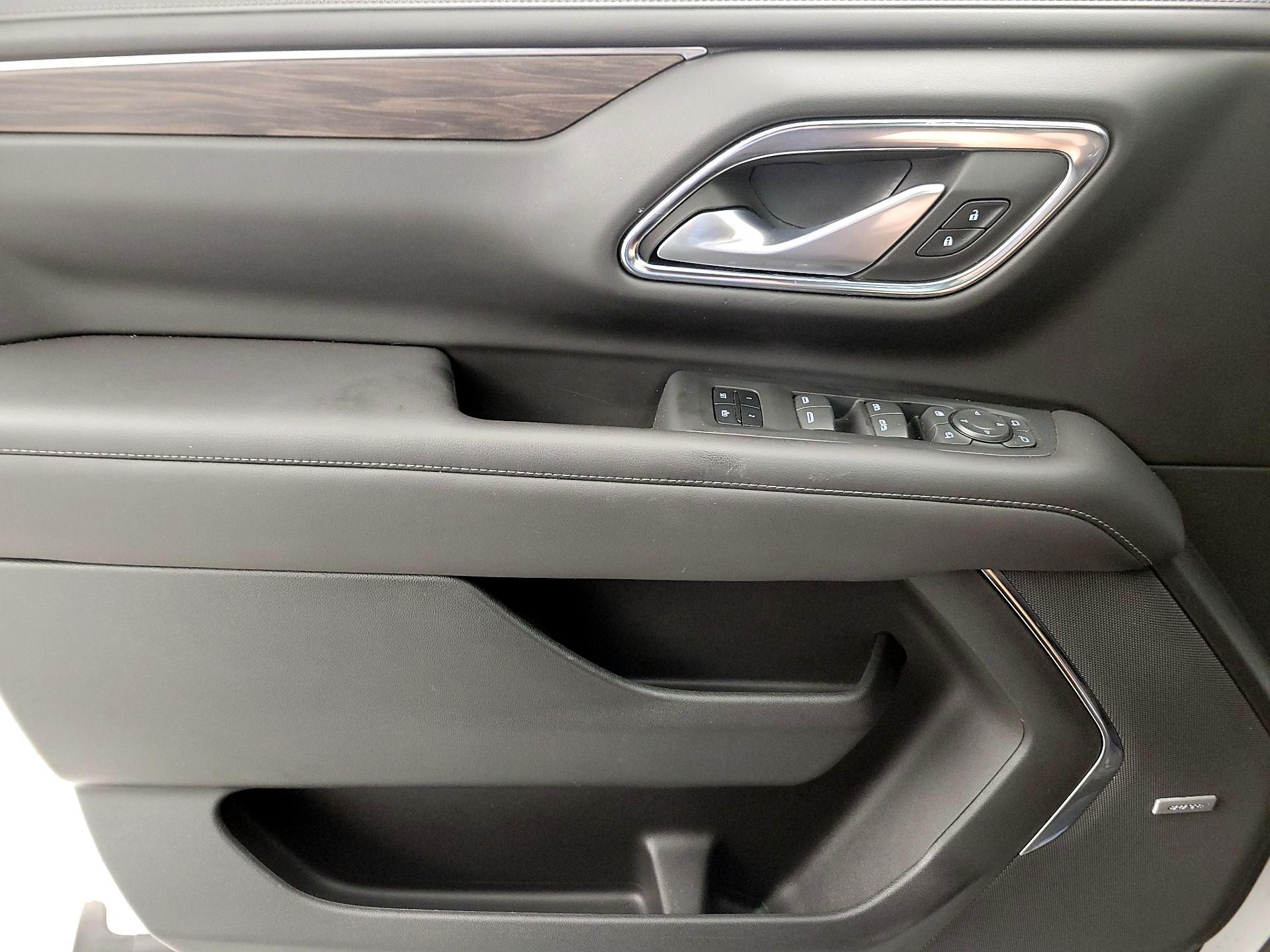 Thumbnail: 2022 Chevrolet Suburban - 12