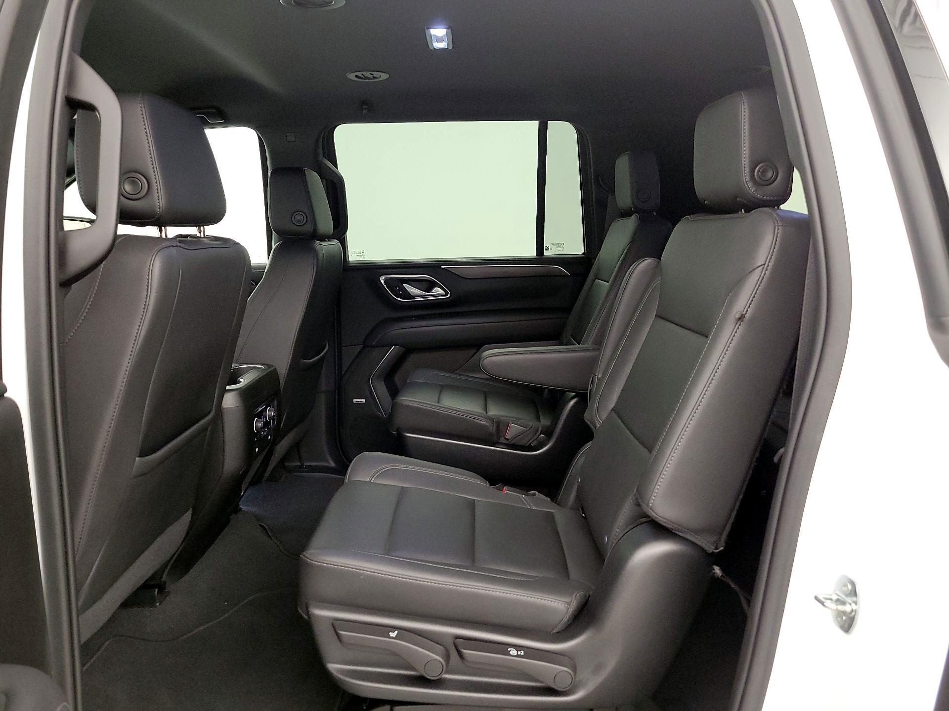 Thumbnail: 2022 Chevrolet Suburban - 19