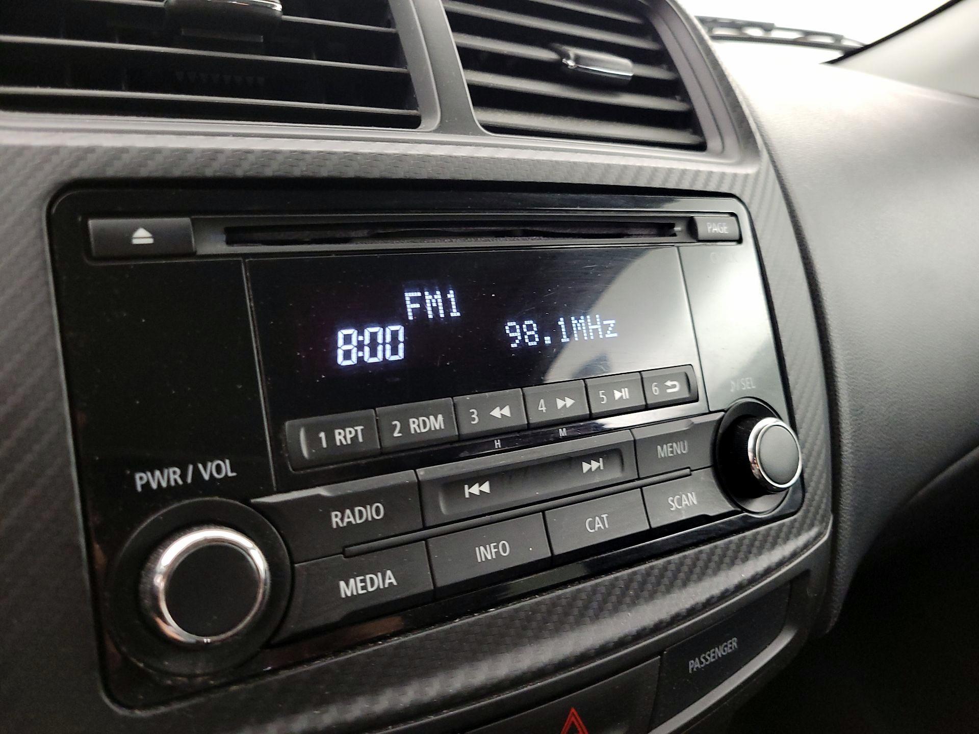 Thumbnail: 2015 Mitsubishi Outlander Sport - 14