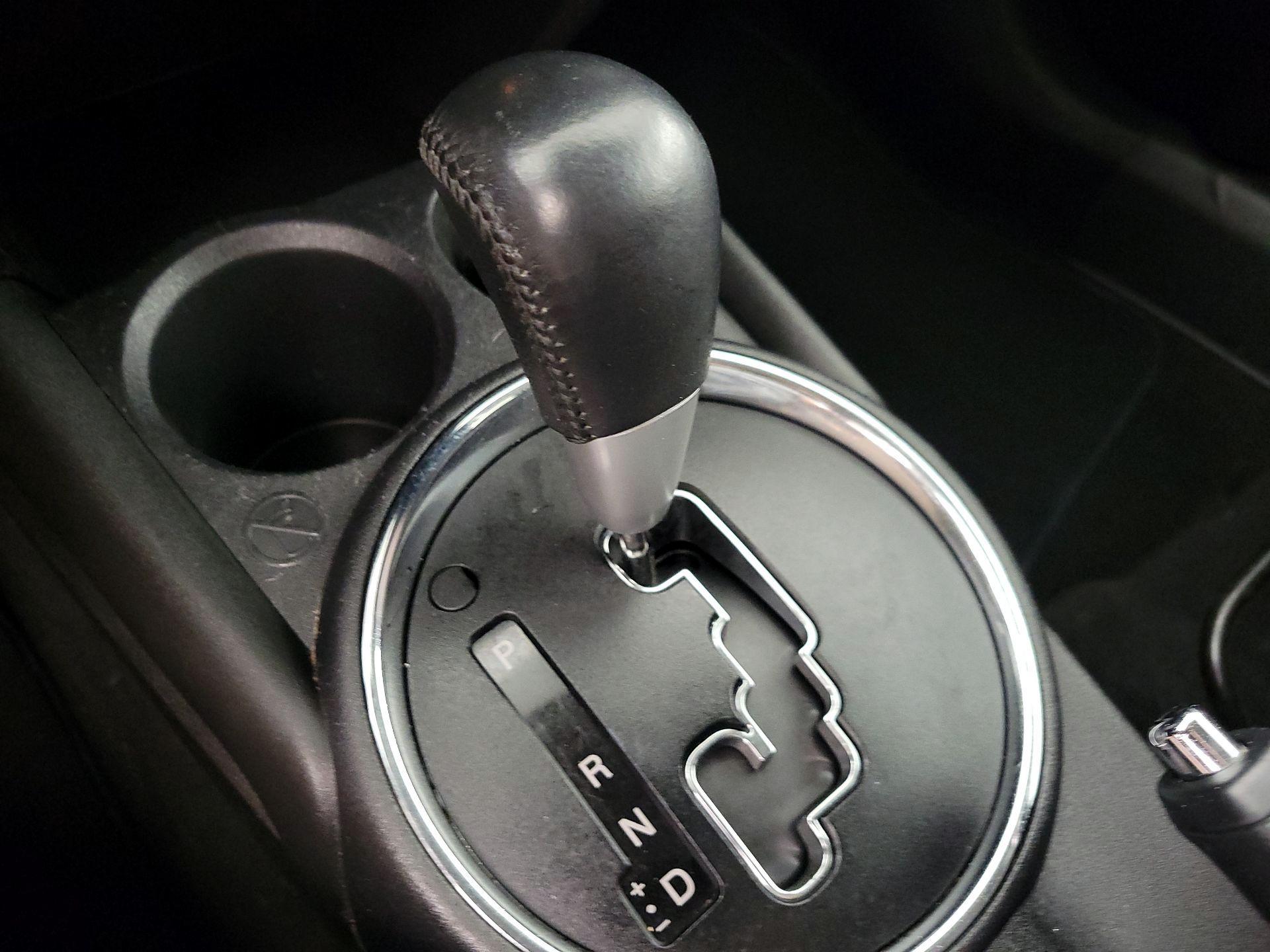 Thumbnail: 2015 Mitsubishi Outlander Sport - 16