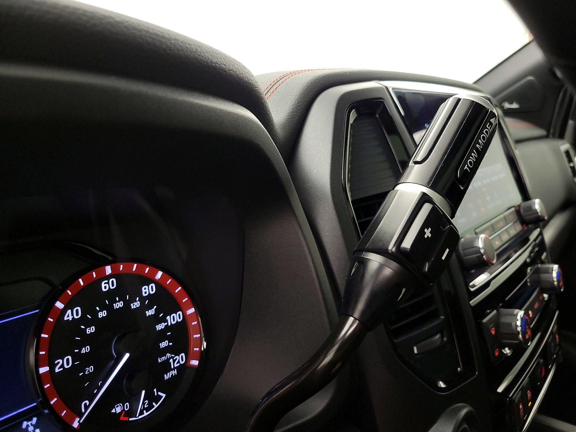 Thumbnail: 2024 Nissan Titan - 17