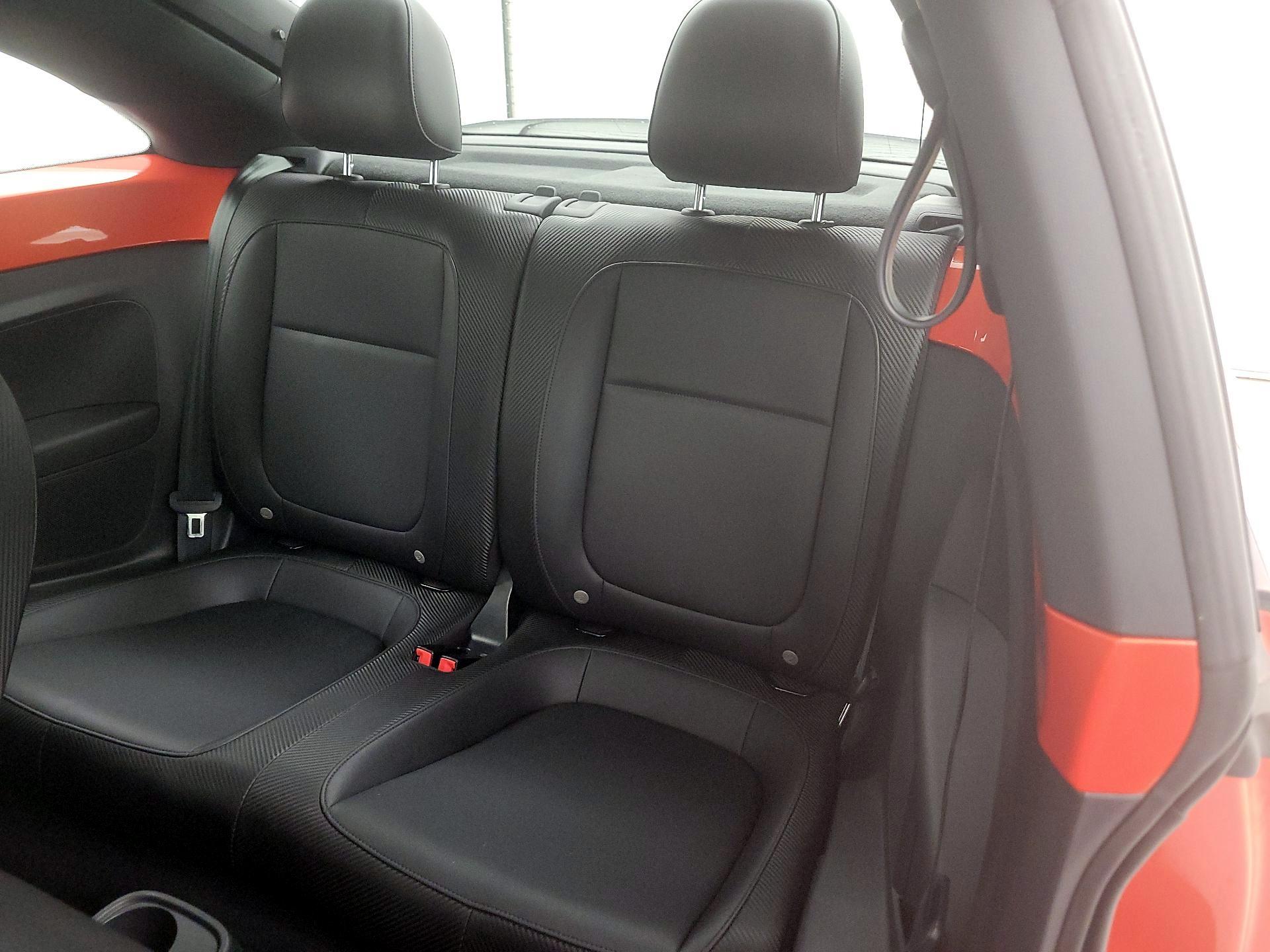 Thumbnail: 2019 Volkswagen Beetle - 20