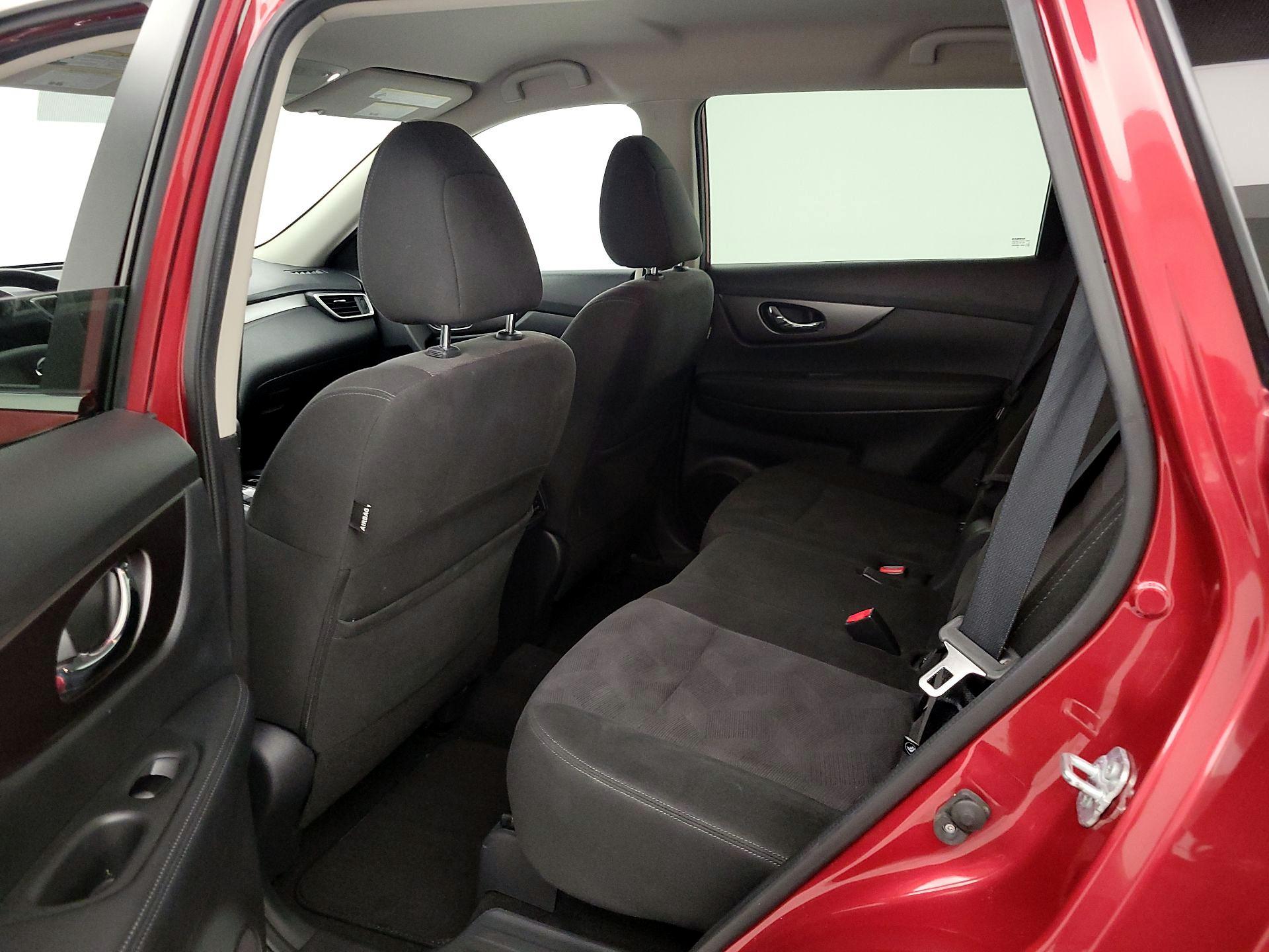 Thumbnail: 2016 Nissan Rogue - 19