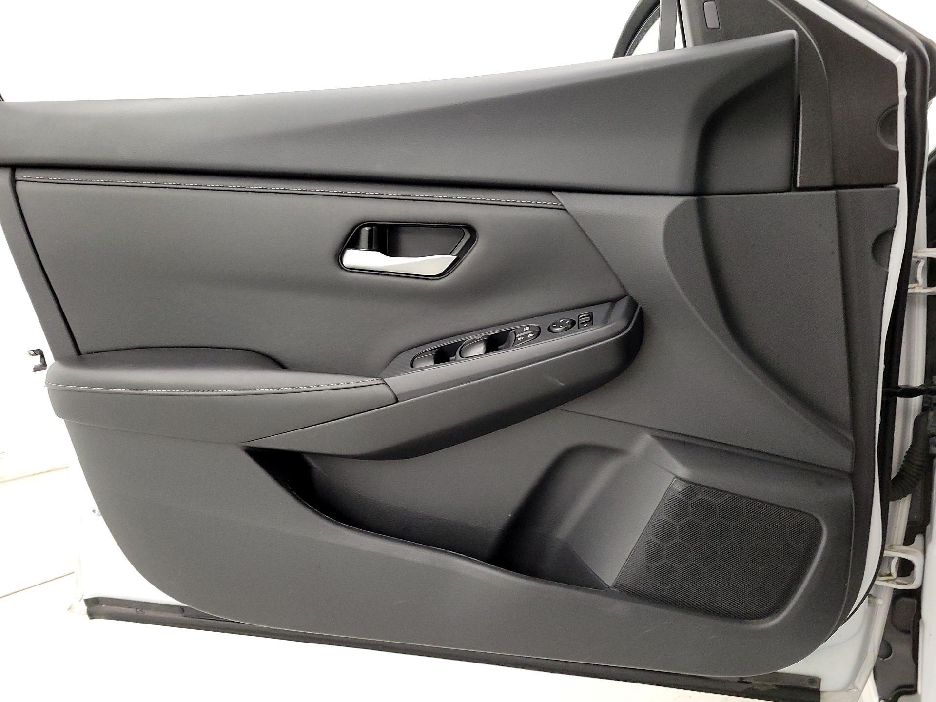 Thumbnail: 2024 Nissan Sentra - 12