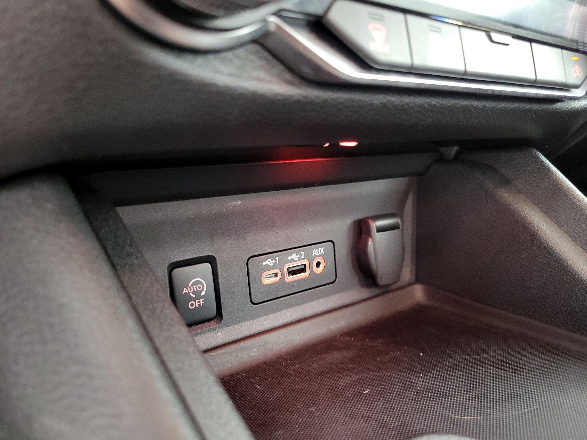 Thumbnail: 2024 Nissan Sentra - 18