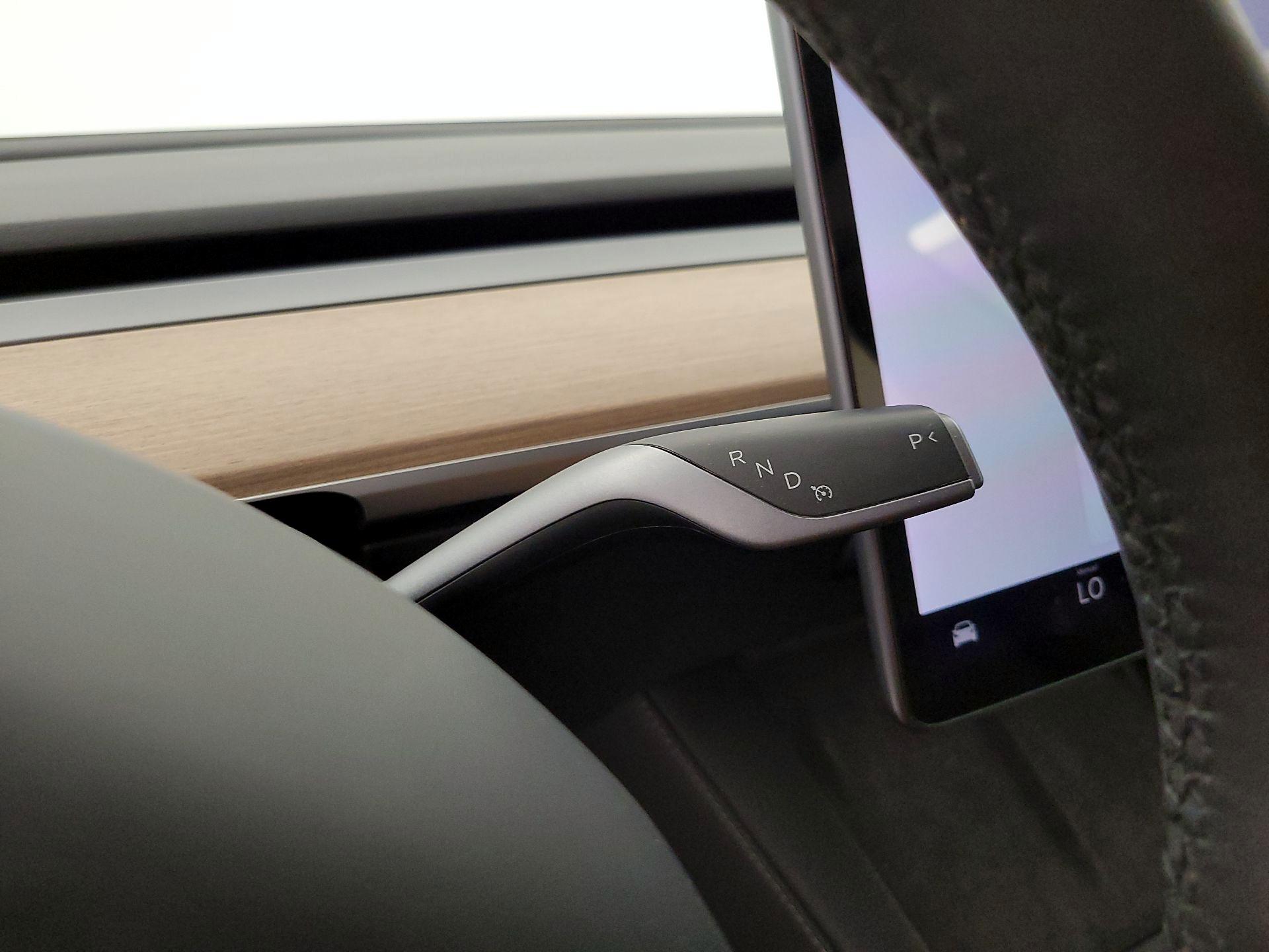 Thumbnail: 2022 Tesla Model 3 - 17